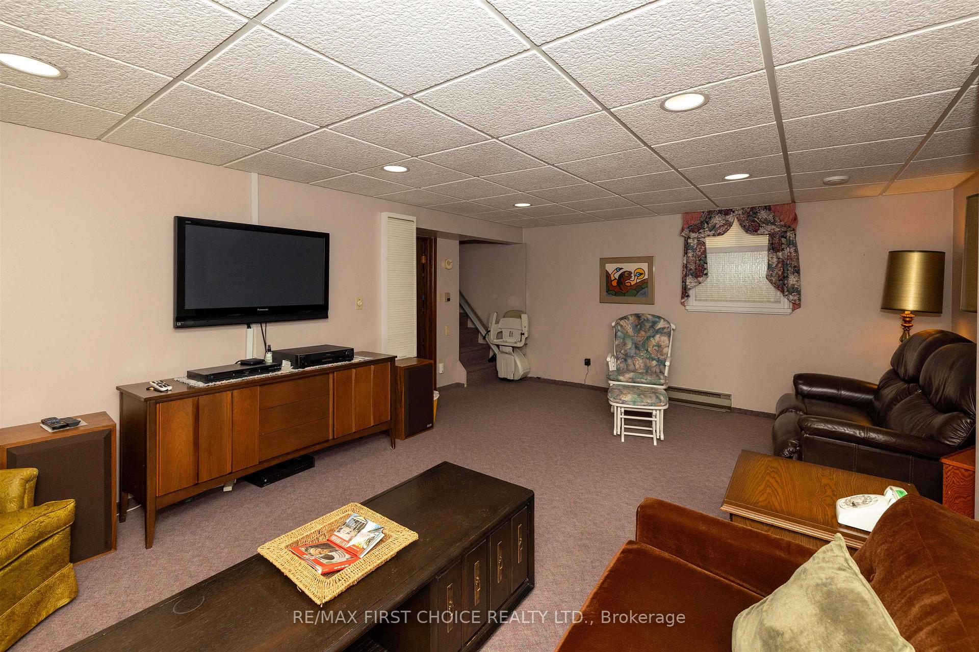 Photo 22 of 935 Crawford Place, Thunder Bay, Westfort — HOMEH