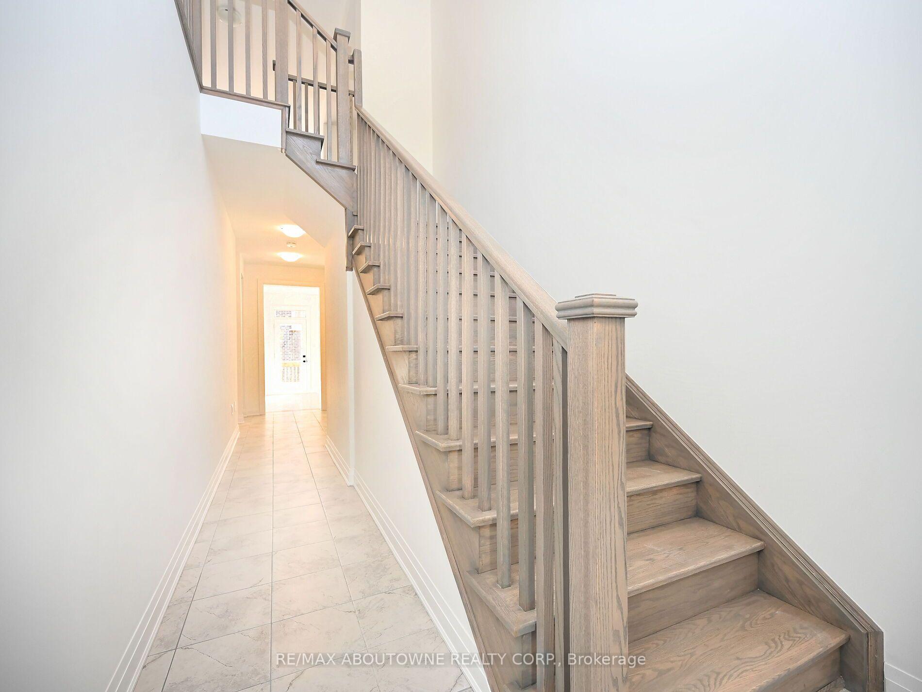 Photo 3 of 4088 Kadic Terrace, Mississauga, Churchill Meadows — HOMEH