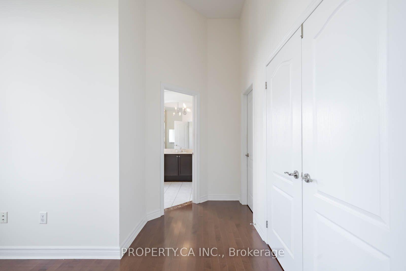 Photo 15 of 3 Shortreed Grove, Brampton, Sandringham-Wellington — HOMEH