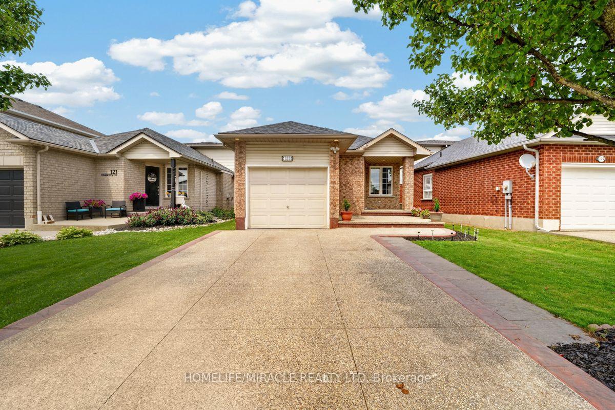 Photo 1 of 125 Hawkins Drive, Cambridge, Fiddlesticks — HOMEH