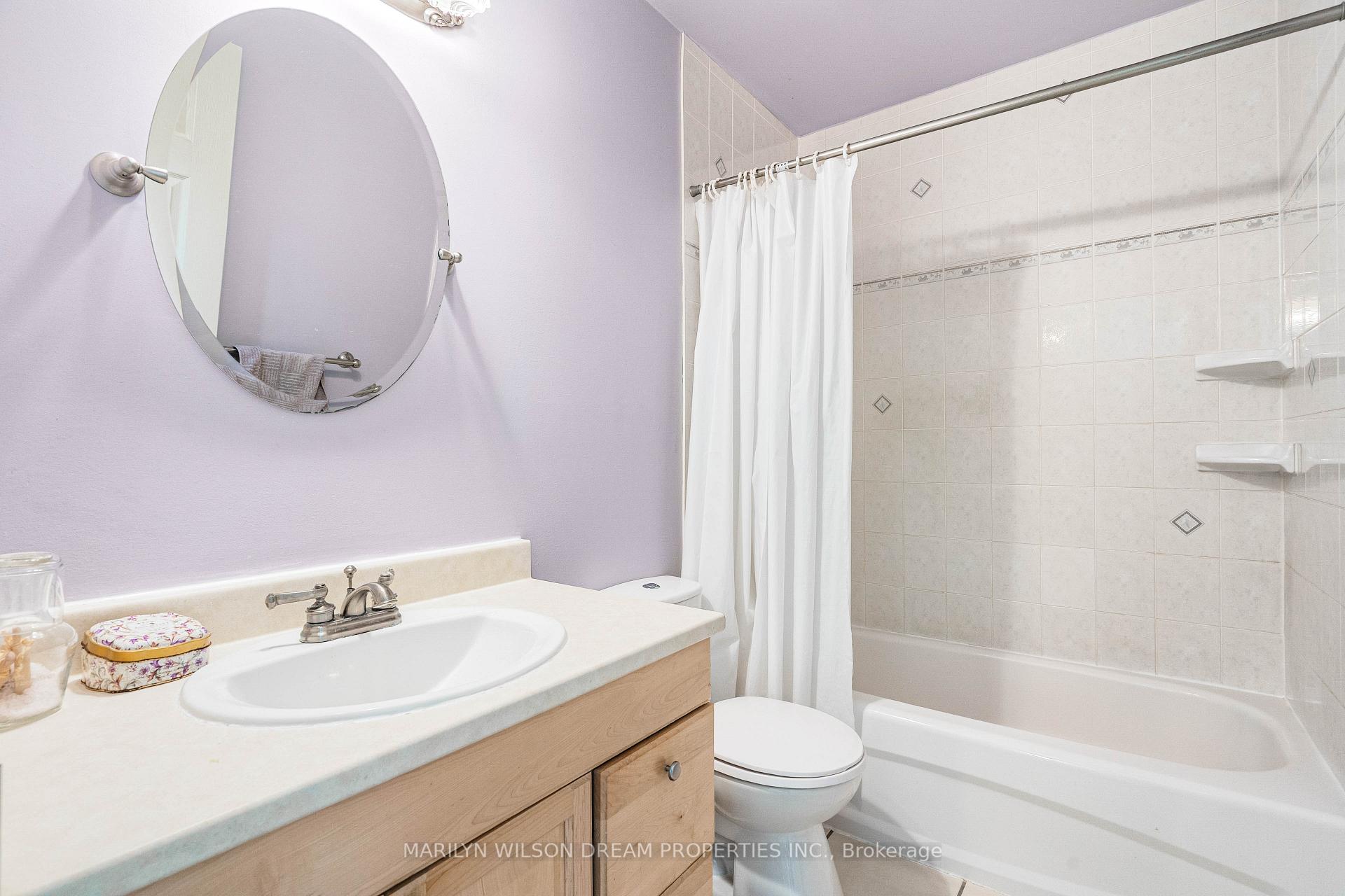 Photo 20 of 20 Coolbrook Crescent, Ottawa, Munster — HOMEH