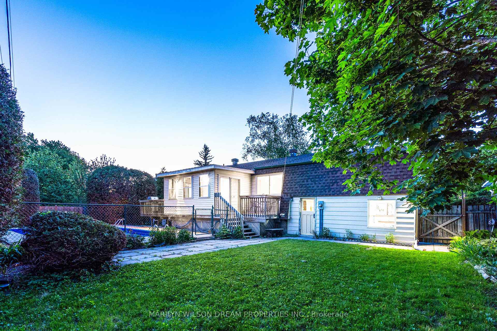 Photo 28 of 20 Coolbrook Crescent, Ottawa, Munster — HOMEH