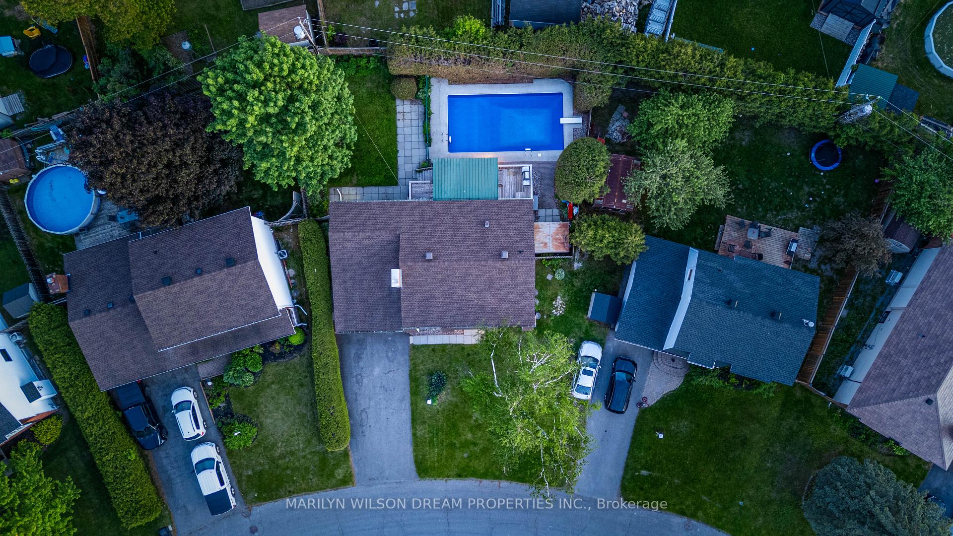 Photo 34 of 20 Coolbrook Crescent, Ottawa, Munster — HOMEH