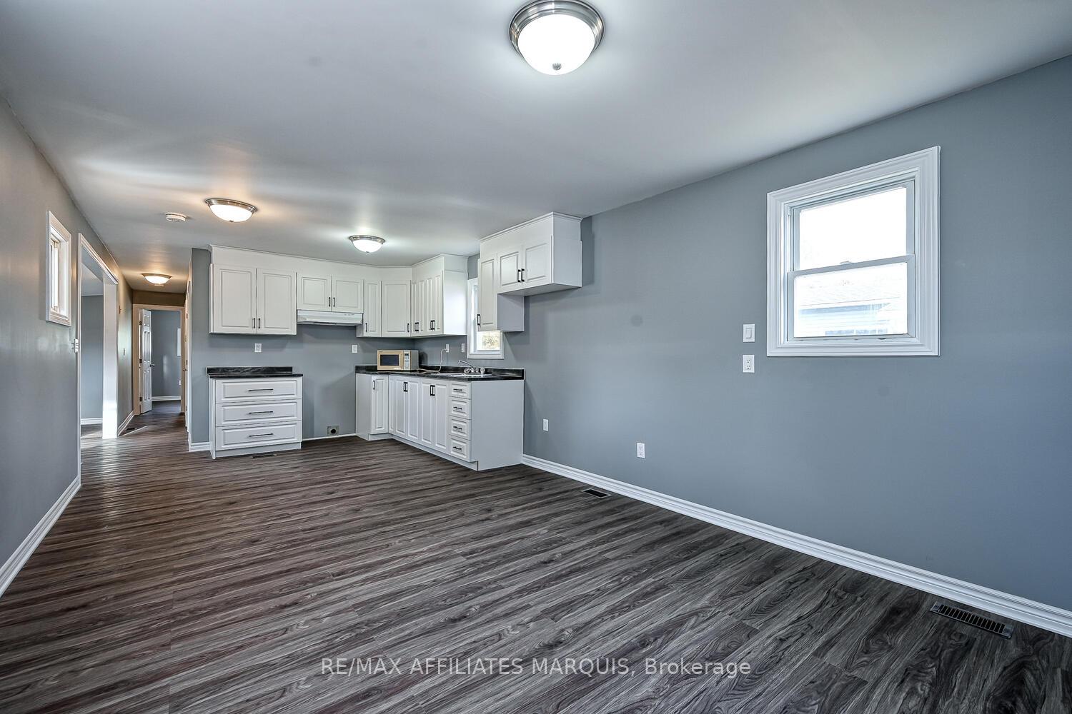 Photo 10 of 418 Nicole Street, Smiths Falls, Smiths Falls — HOMEH