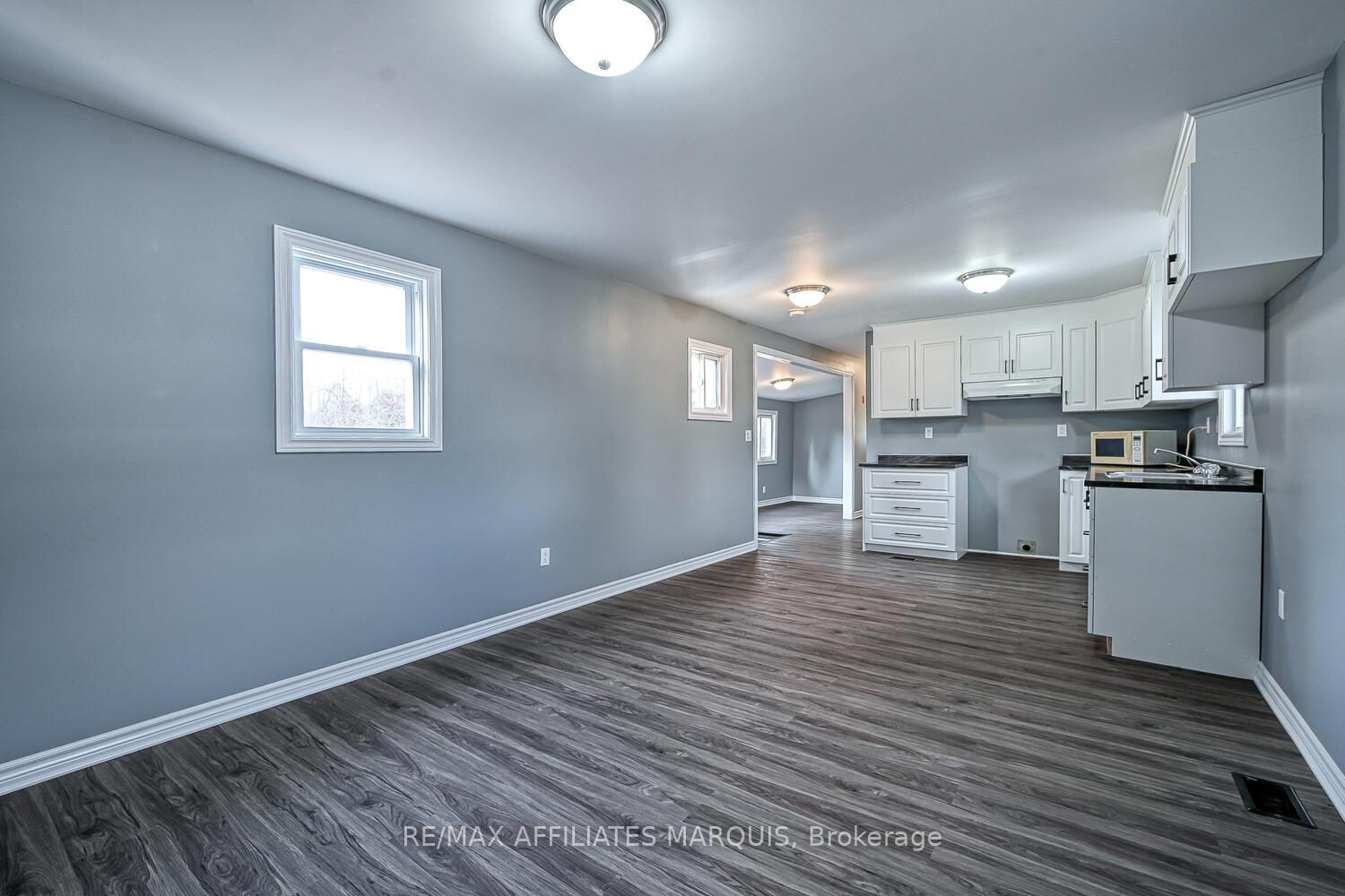 Photo 11 of 418 Nicole Street, Smiths Falls, Smiths Falls — HOMEH