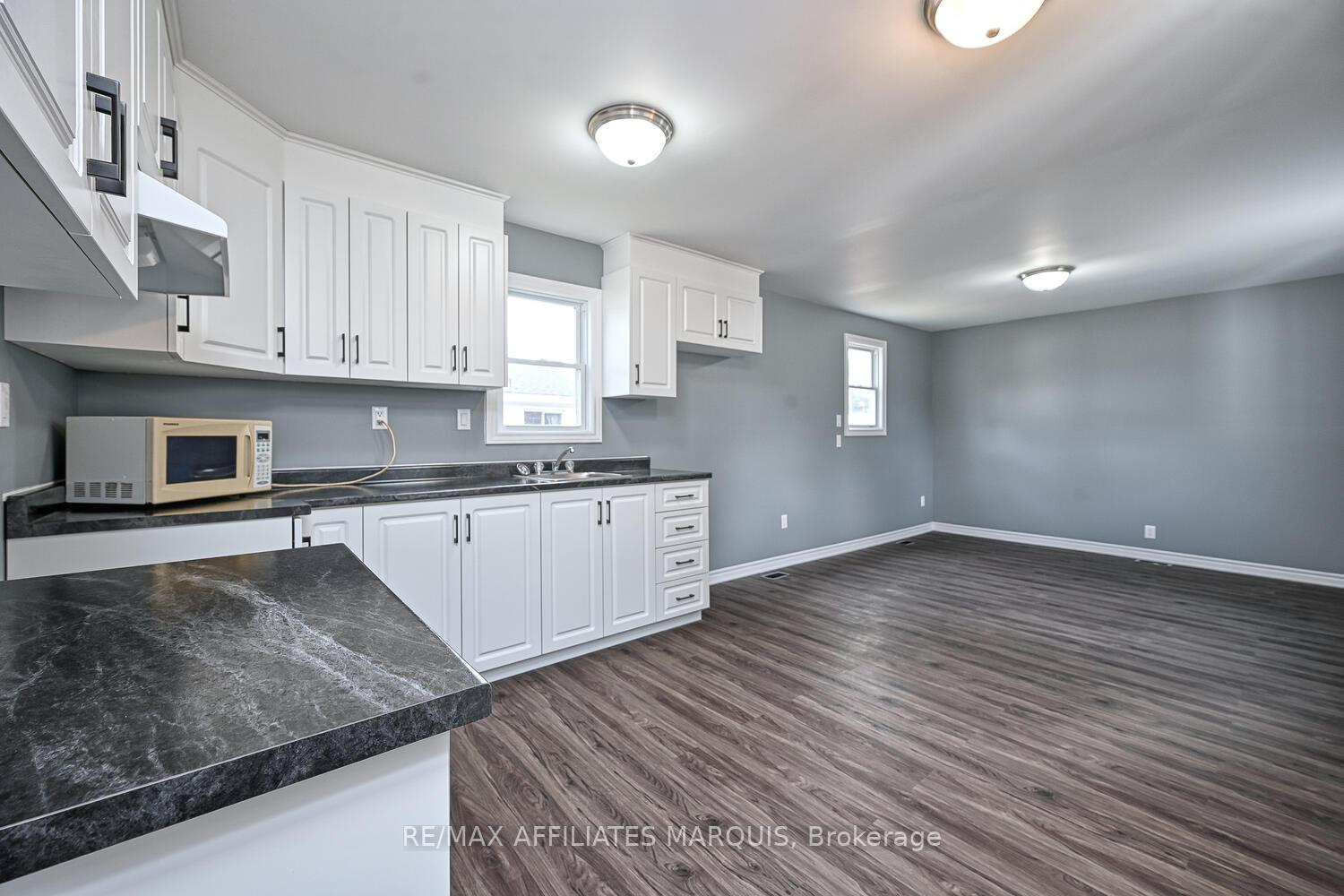 Photo 16 of 418 Nicole Street, Smiths Falls, Smiths Falls — HOMEH