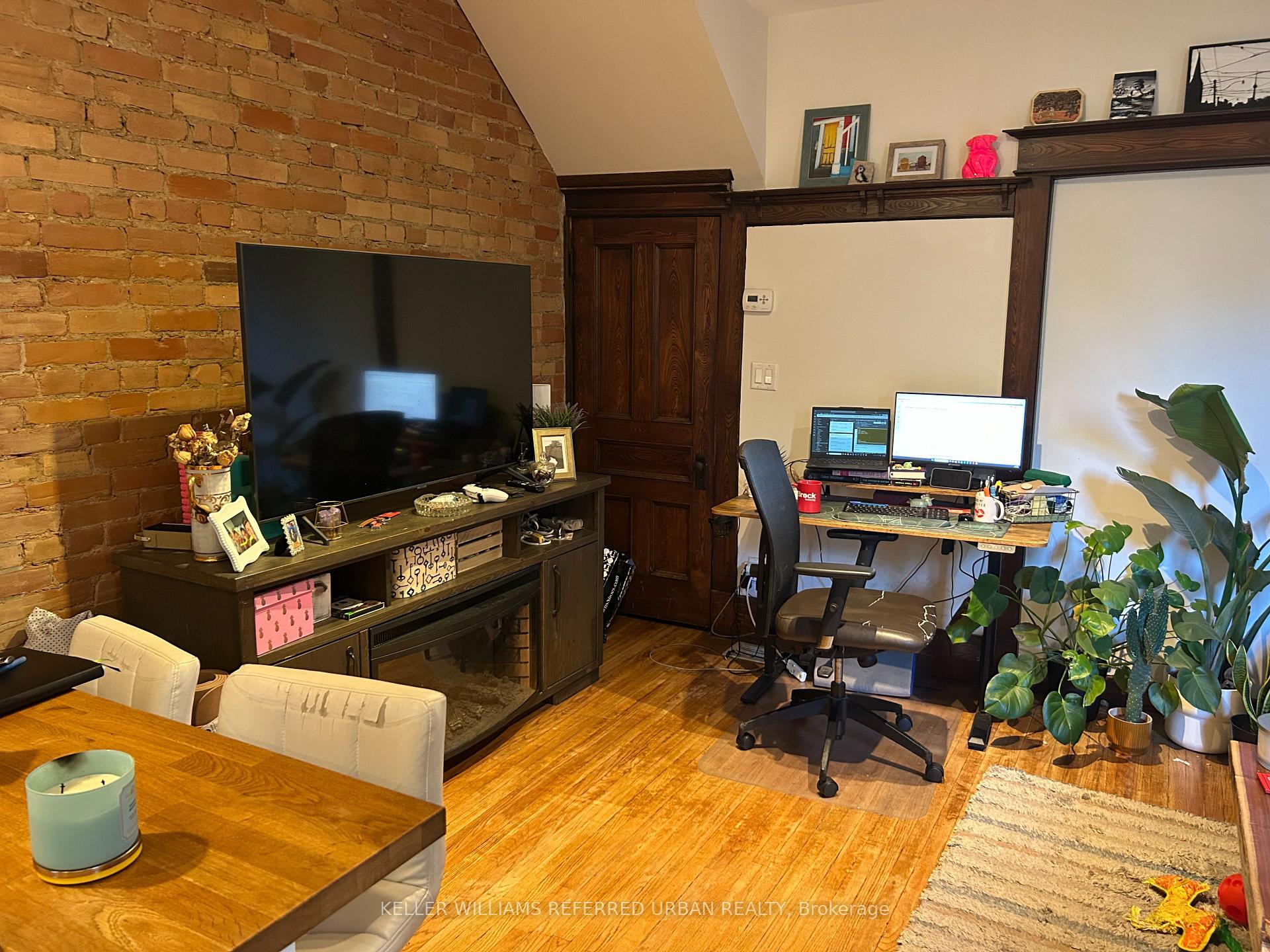 Photo 6 of Unit Lower, 26 Indian Trail, Toronto, High Park-Swansea — HOMEH