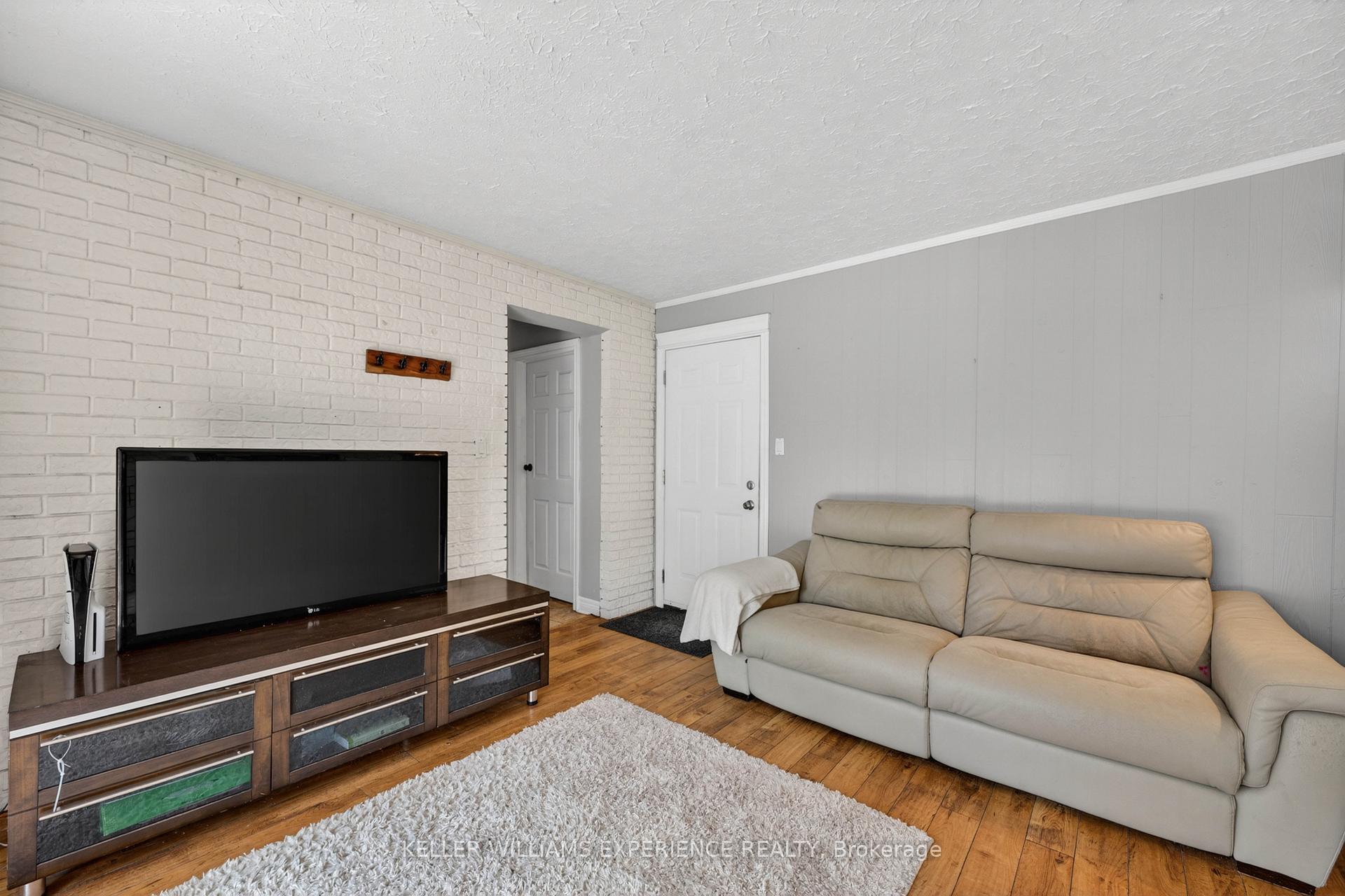 Photo 12 of 281 Victoria Street E, New Tecumseth, Alliston — HOMEH