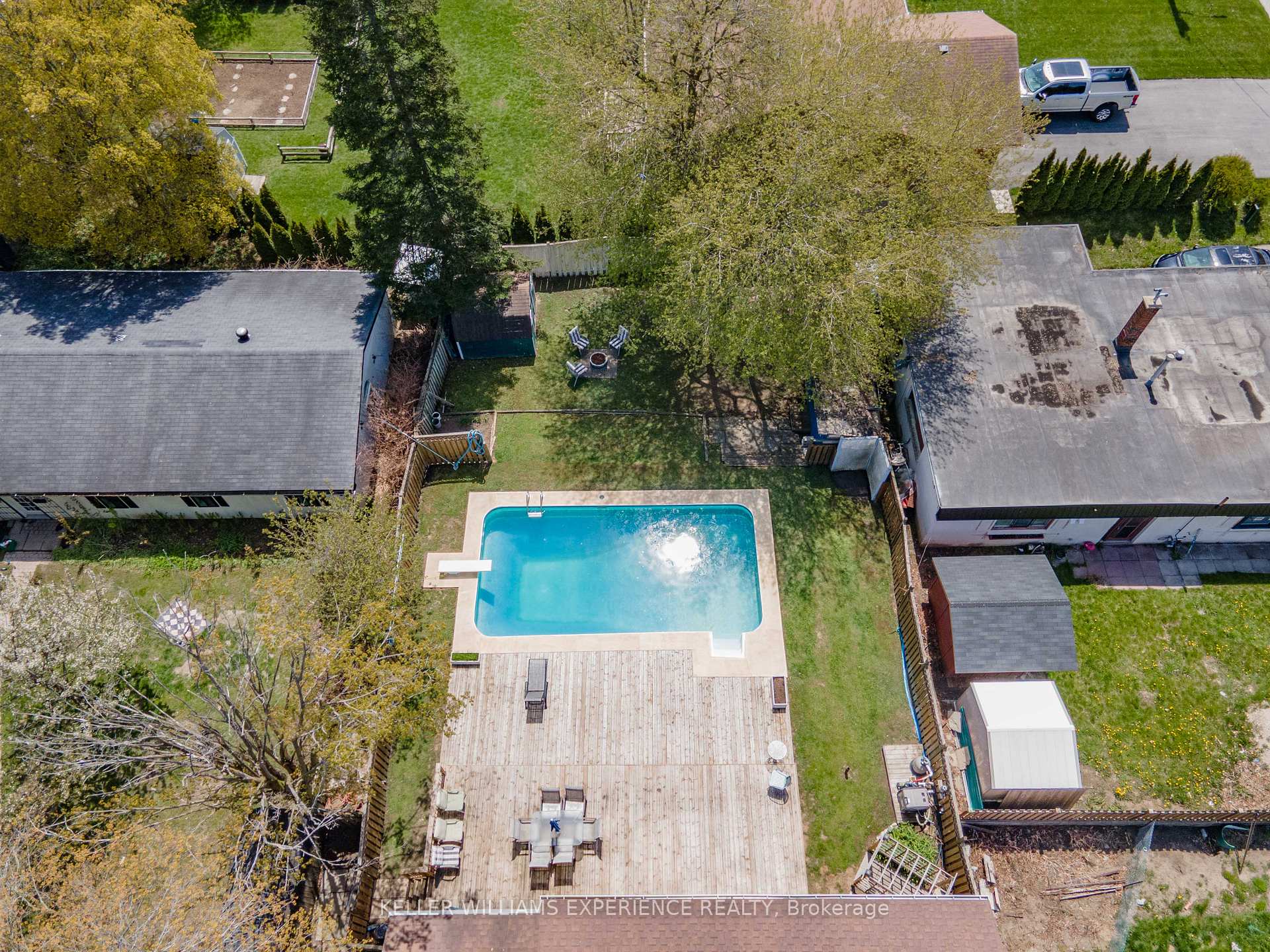 Photo 38 of 281 Victoria Street E, New Tecumseth, Alliston — HOMEH