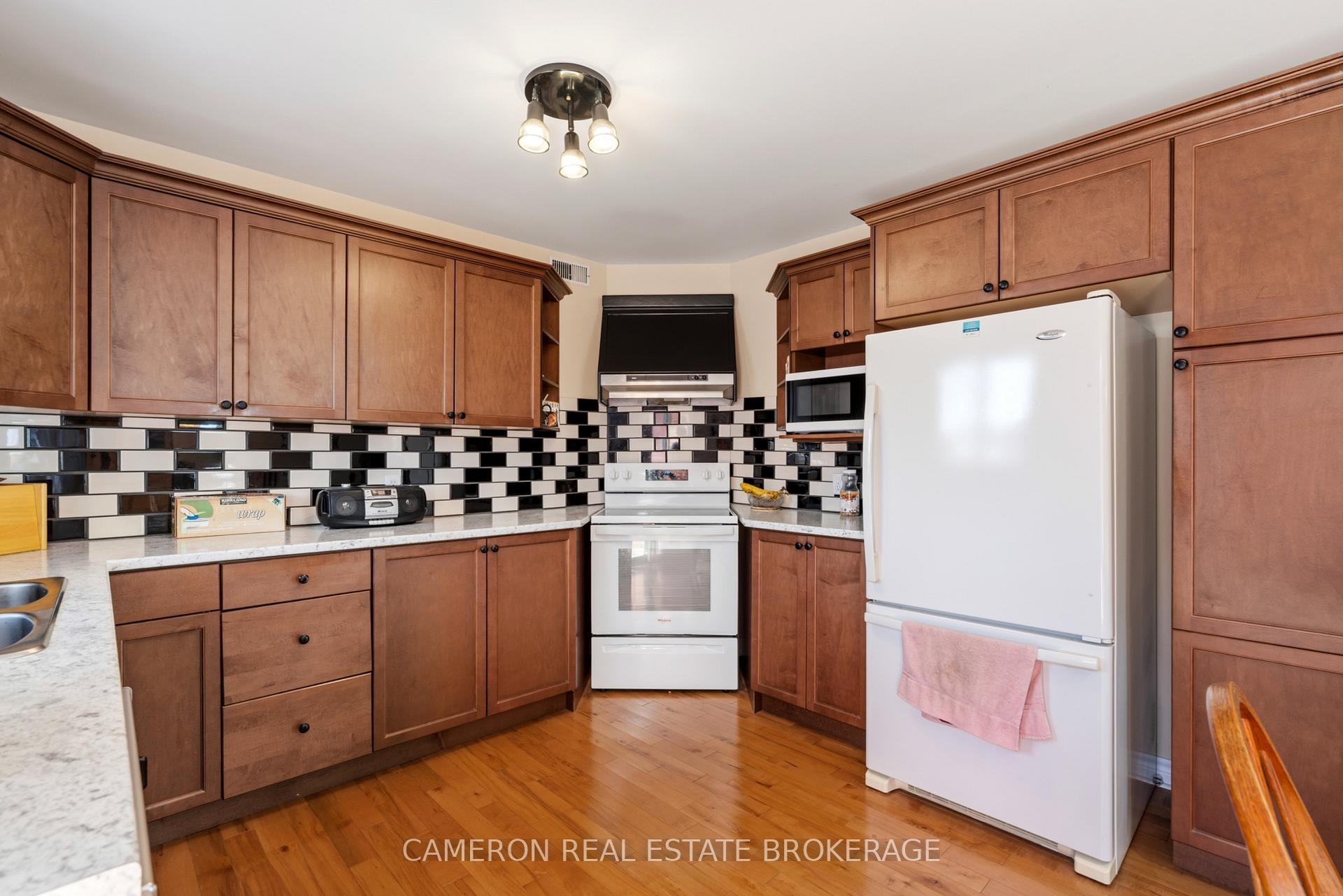 Photo 10 of 533 Jase Street, Cornwall, Cornwall — HOMEH