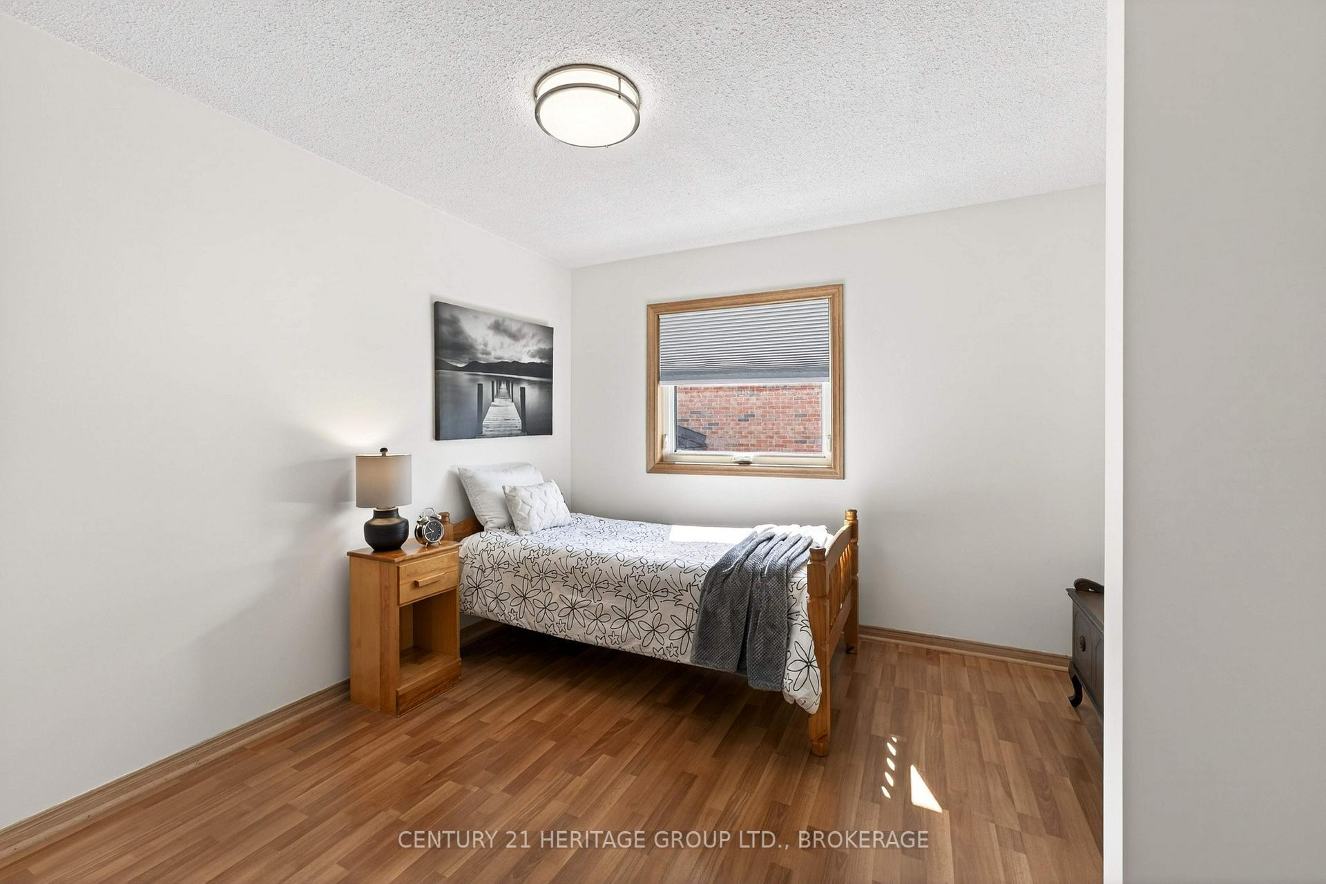 Photo 25 of 23 Old Oak Road, Kingston, Central City West — HOMEH
