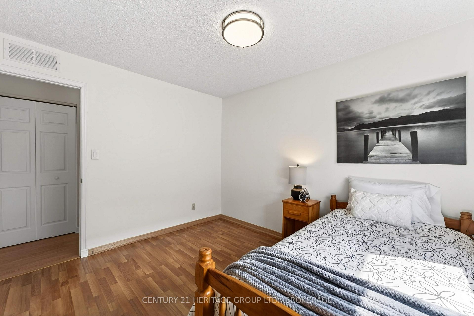 Photo 27 of 23 Old Oak Road, Kingston, Central City West — HOMEH
