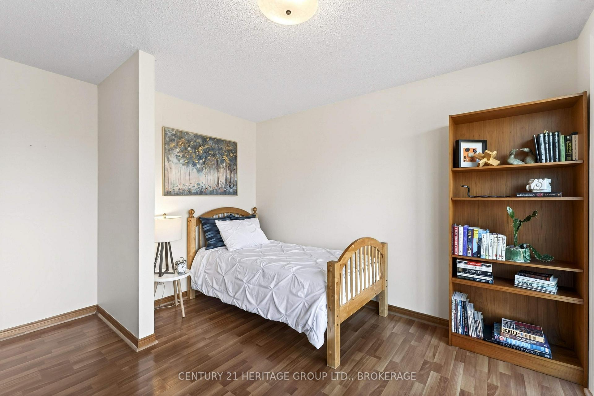 Photo 30 of 23 Old Oak Road, Kingston, Central City West — HOMEH