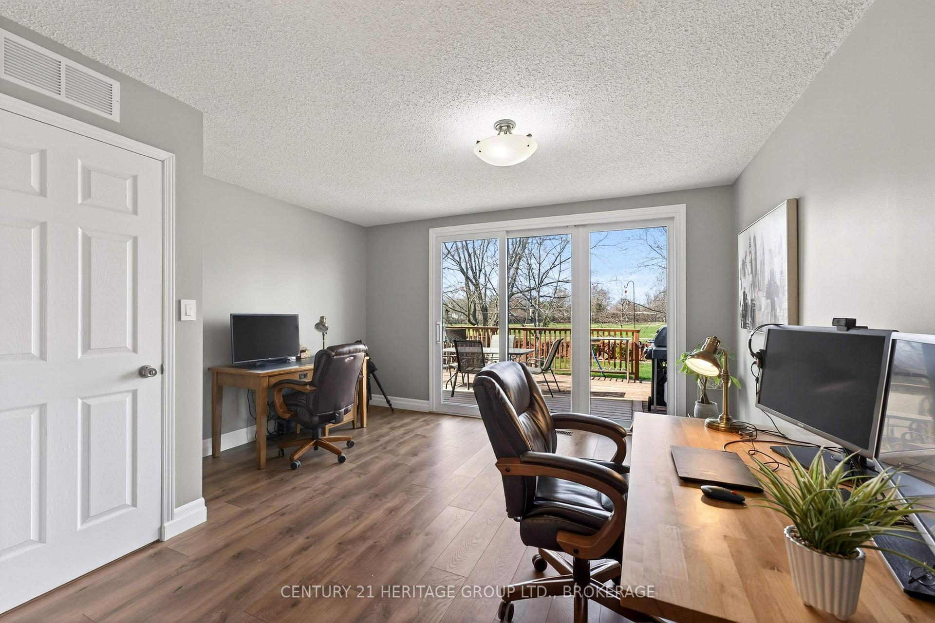 Photo 31 of 23 Old Oak Road, Kingston, Central City West — HOMEH