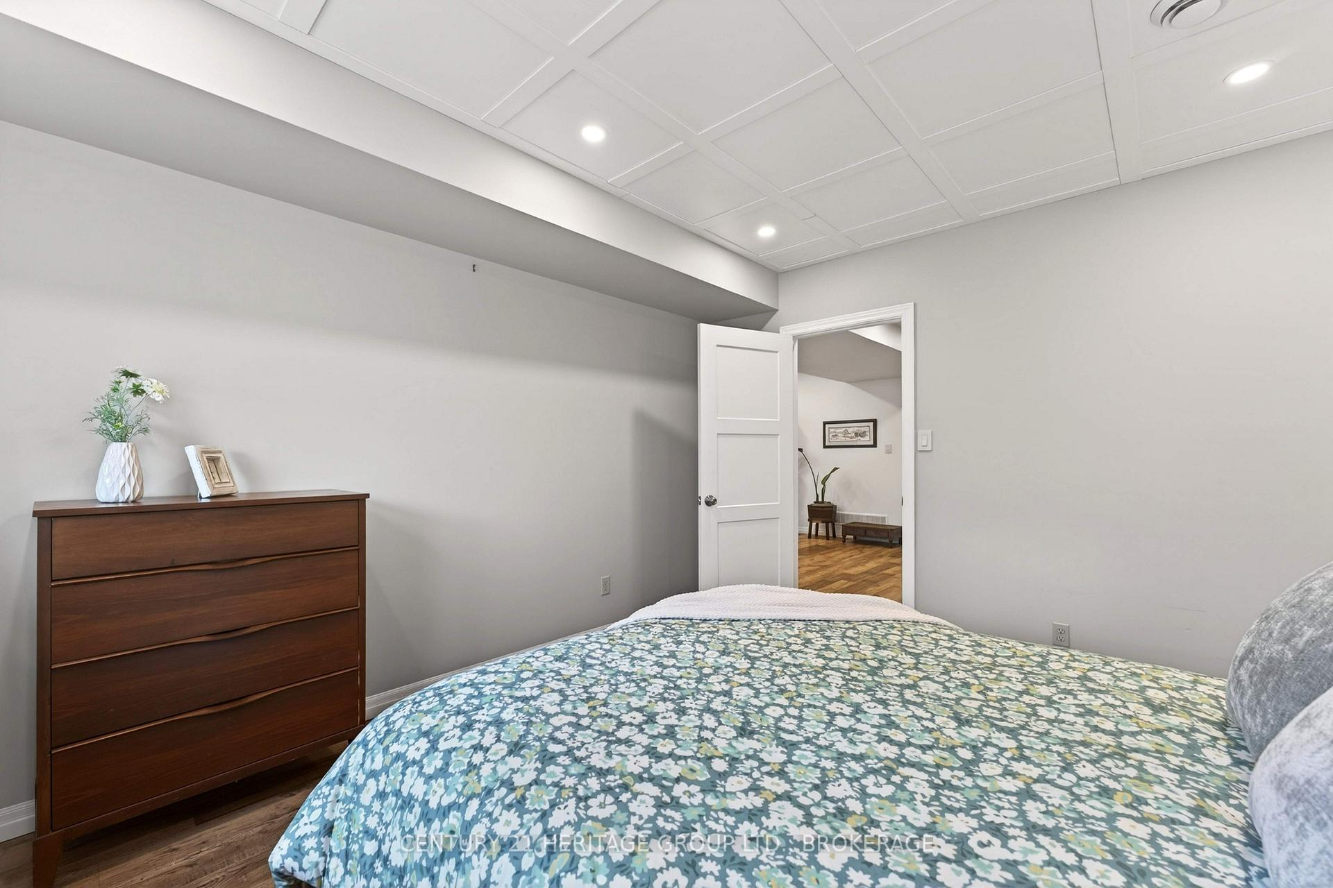 Photo 46 of 23 Old Oak Road, Kingston, Central City West — HOMEH