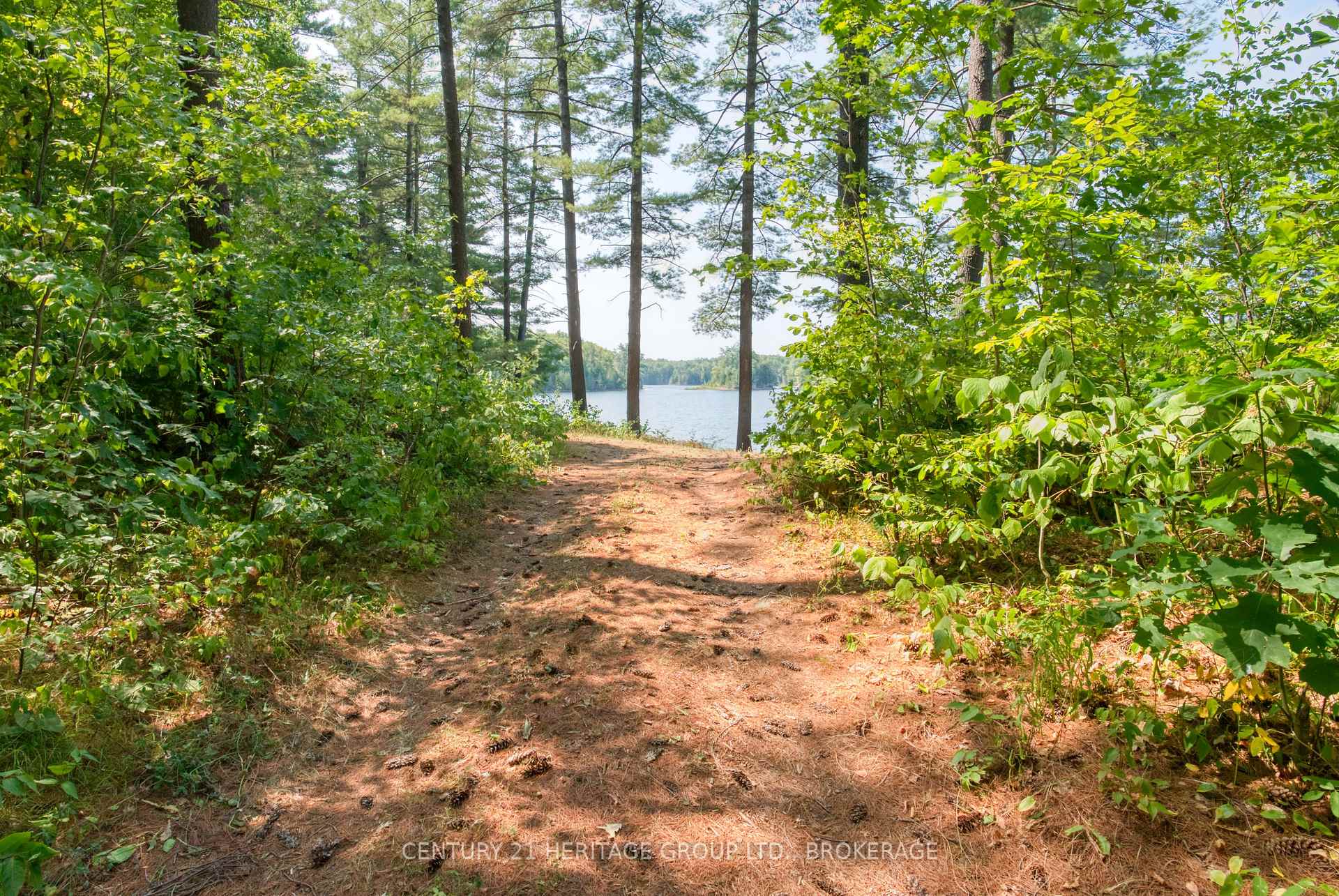 Photo 19 of 1036A Twin Lake Lane, Frontenac, Frontenac Centre — HOMEH