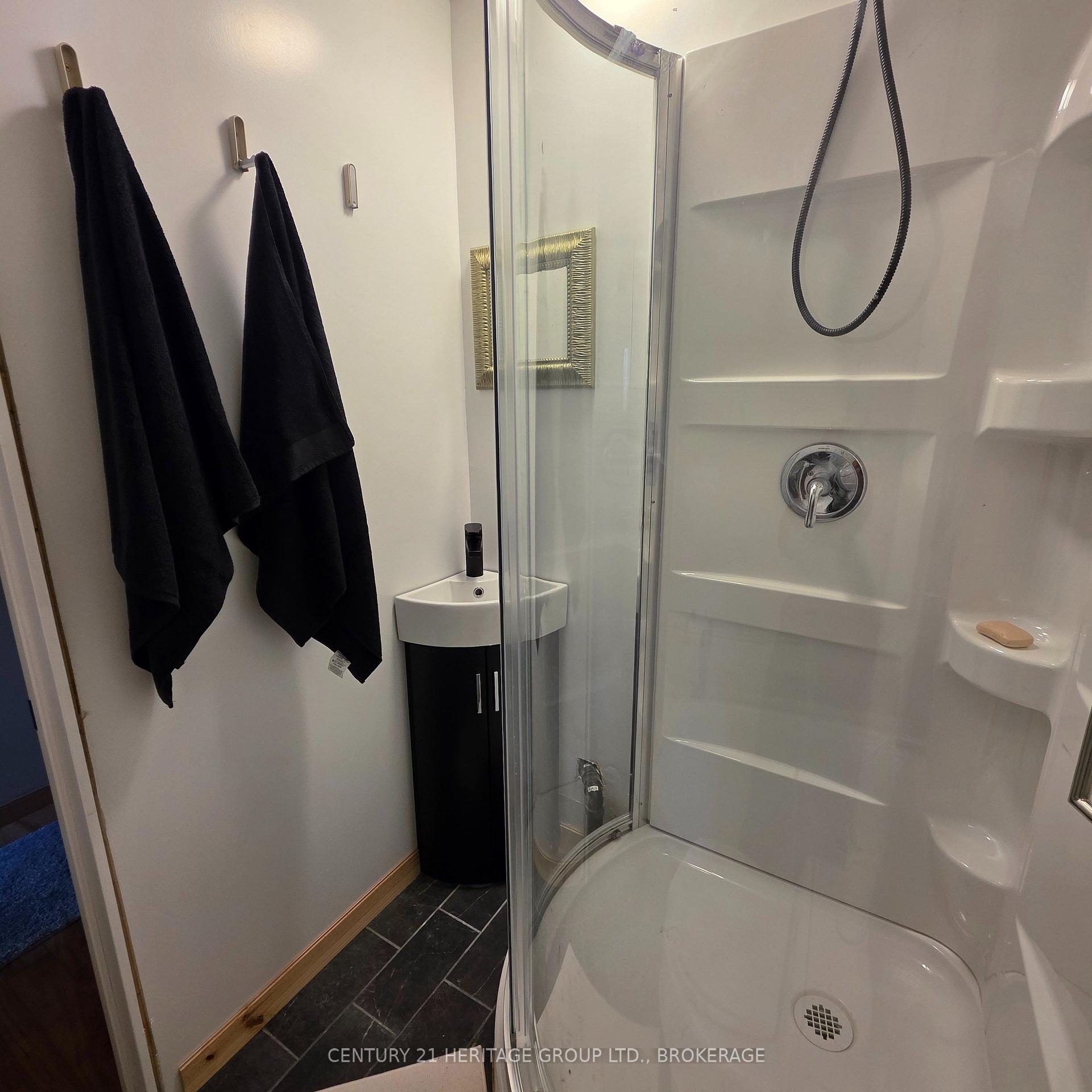 Photo 31 of 1036A Twin Lake Lane, Frontenac, Frontenac Centre — HOMEH