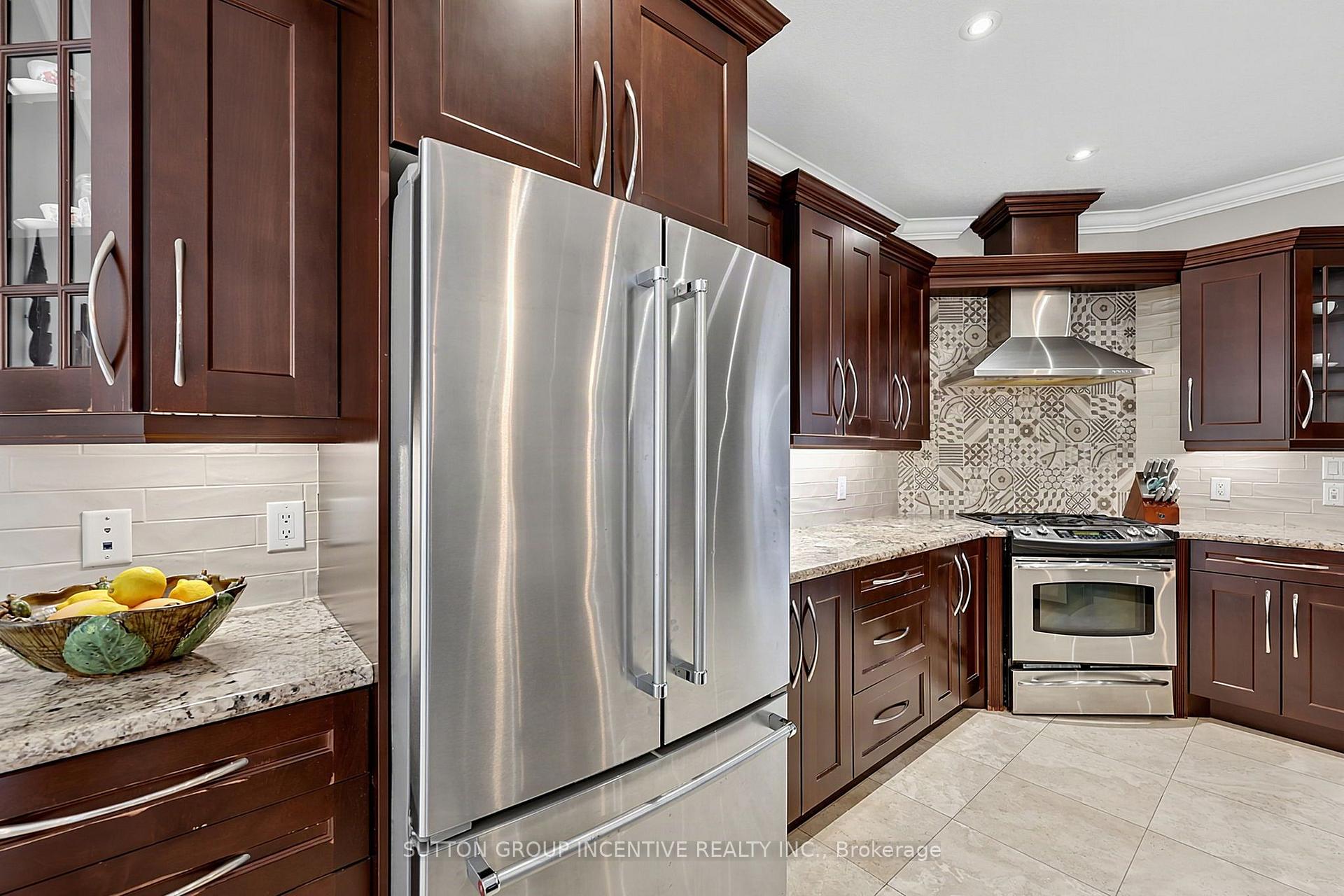 Photo 20 of 18 Lloyd Cook Drive W, Springwater, Snow Valley — HOMEH