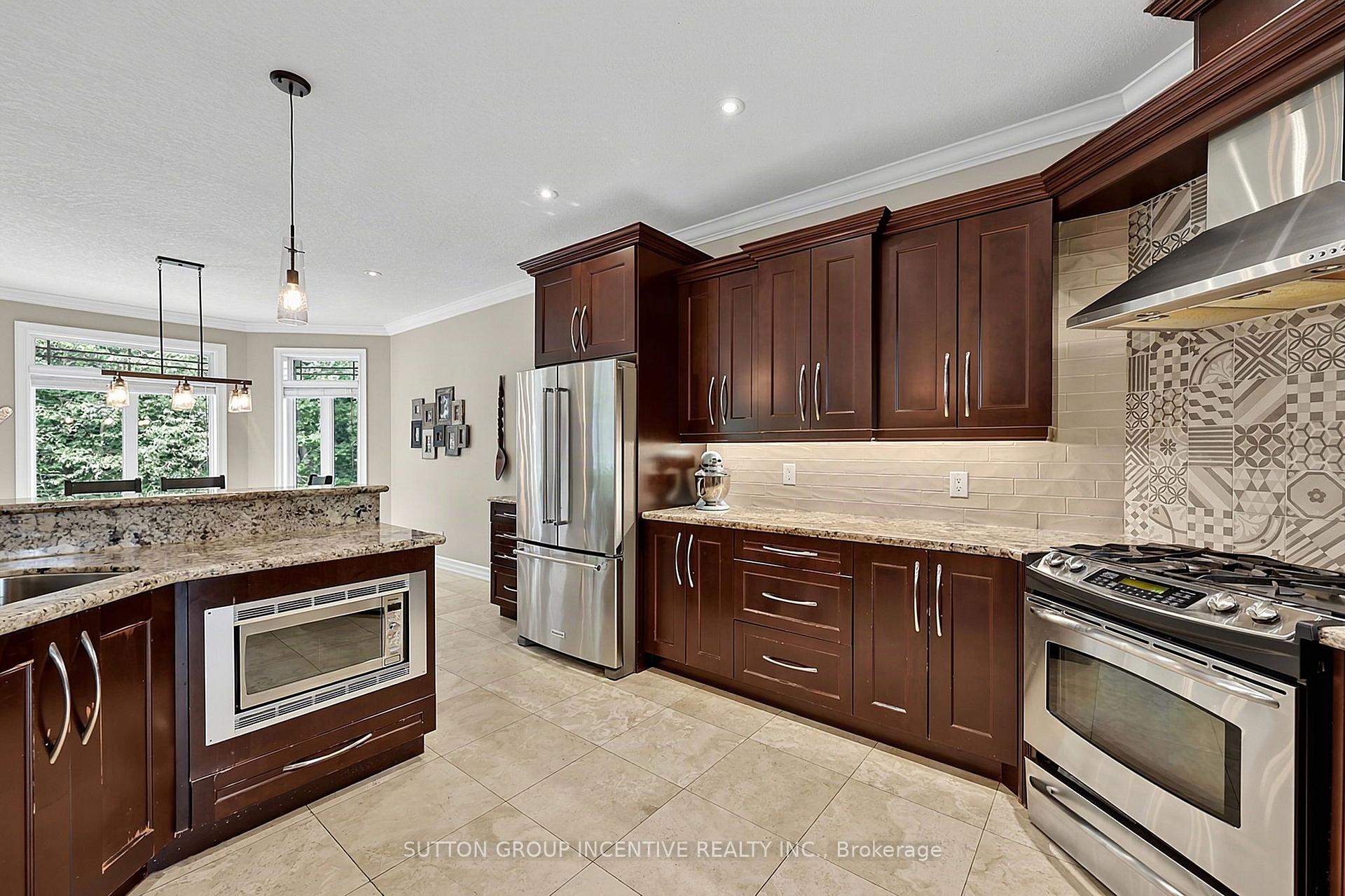 Photo 22 of 18 Lloyd Cook Drive W, Springwater, Snow Valley — HOMEH