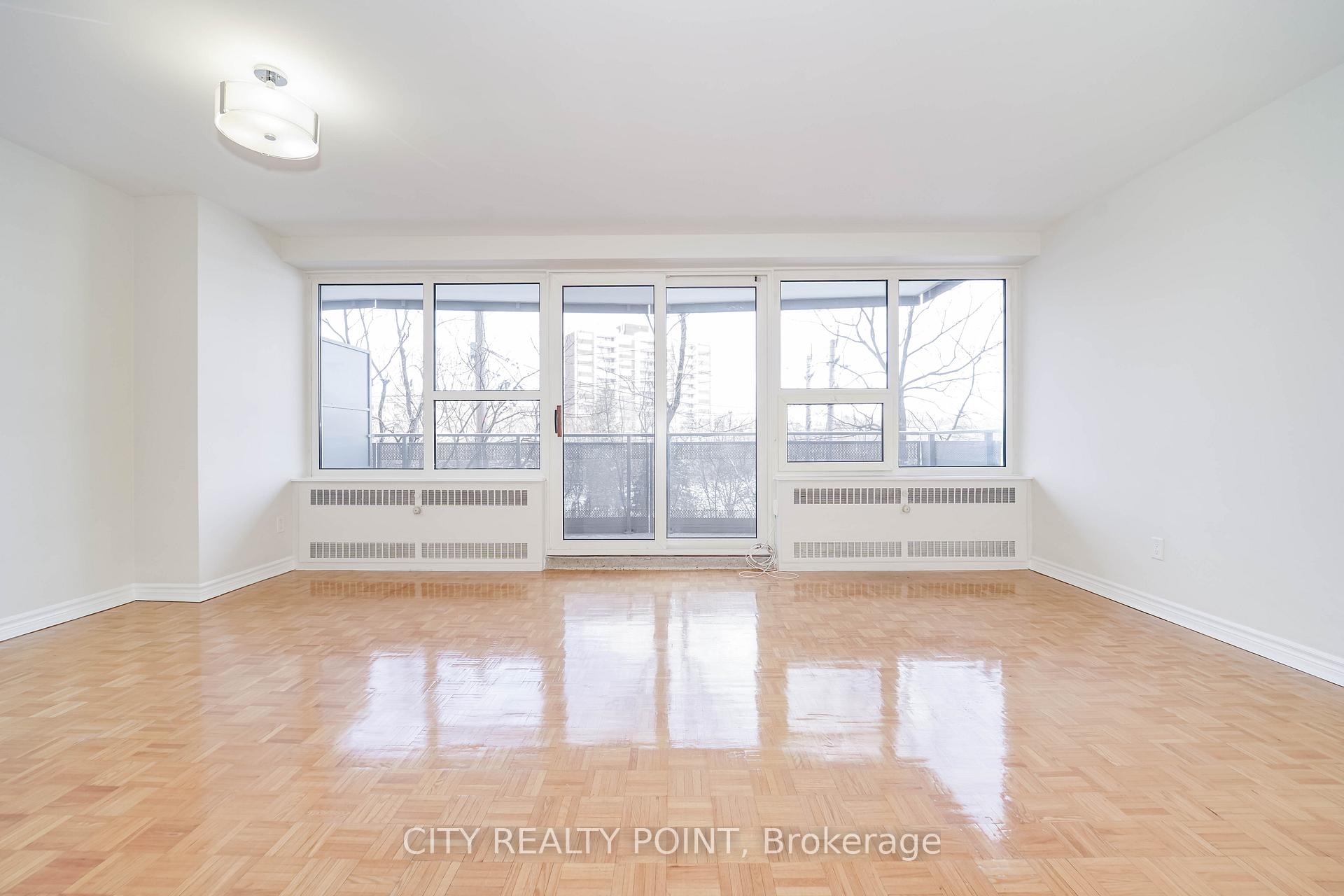 Photo 10 of Unit PH6, 10 Shallmar Boulevard, Toronto, Forest Hill North — HOMEH