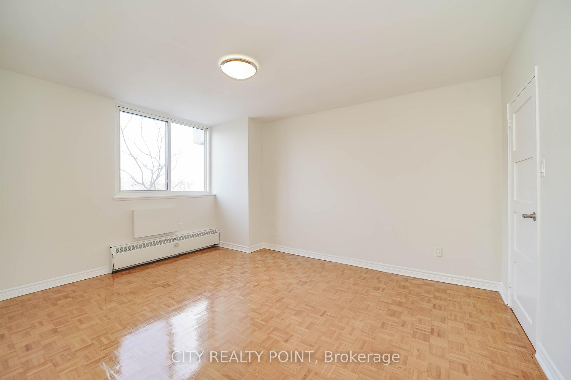 Photo 11 of Unit PH6, 10 Shallmar Boulevard, Toronto, Forest Hill North — HOMEH
