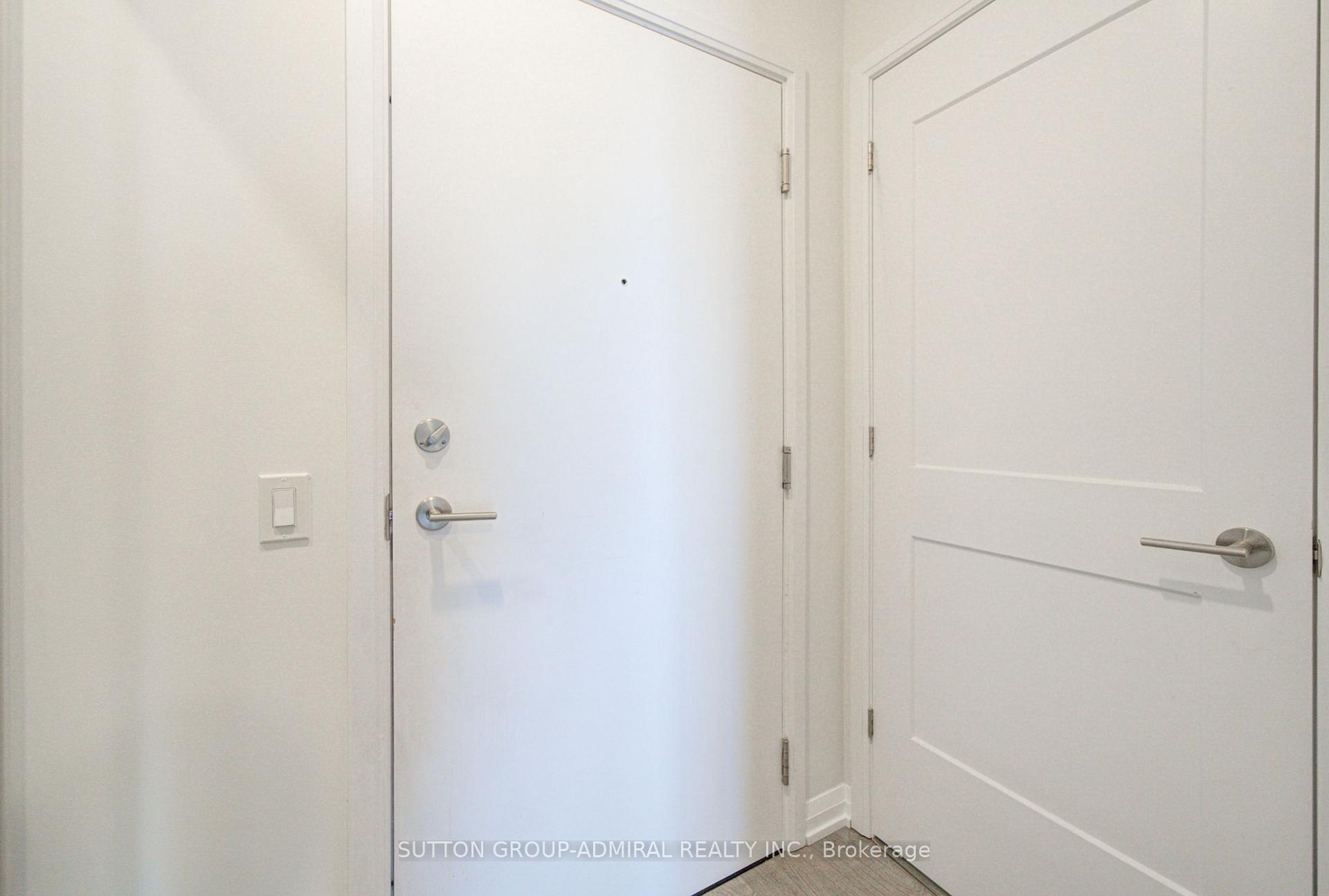 Photo 3 of Unit 1716, 7895 Jane Street, Vaughan, Concord — HOMEH