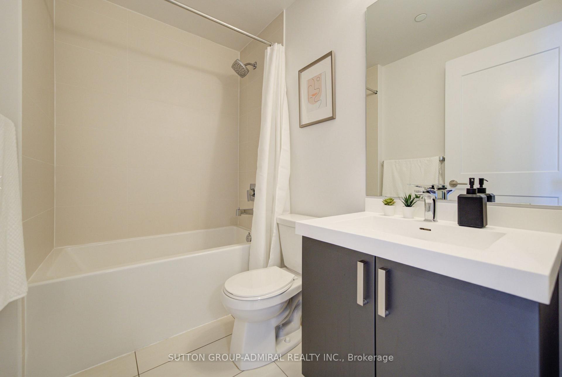 Photo 5 of Unit 1716, 7895 Jane Street, Vaughan, Concord — HOMEH