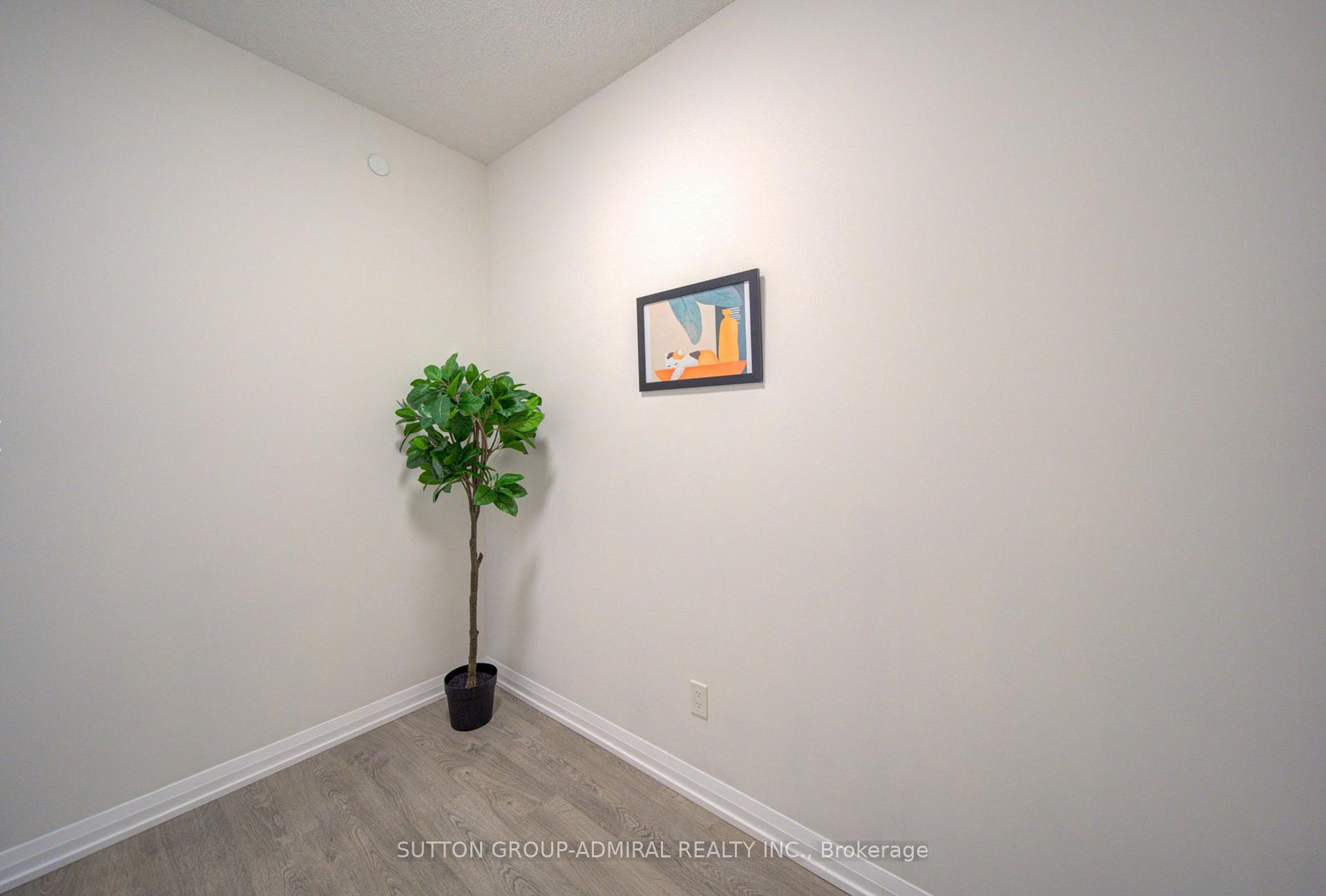 Photo 7 of Unit 1716, 7895 Jane Street, Vaughan, Concord — HOMEH