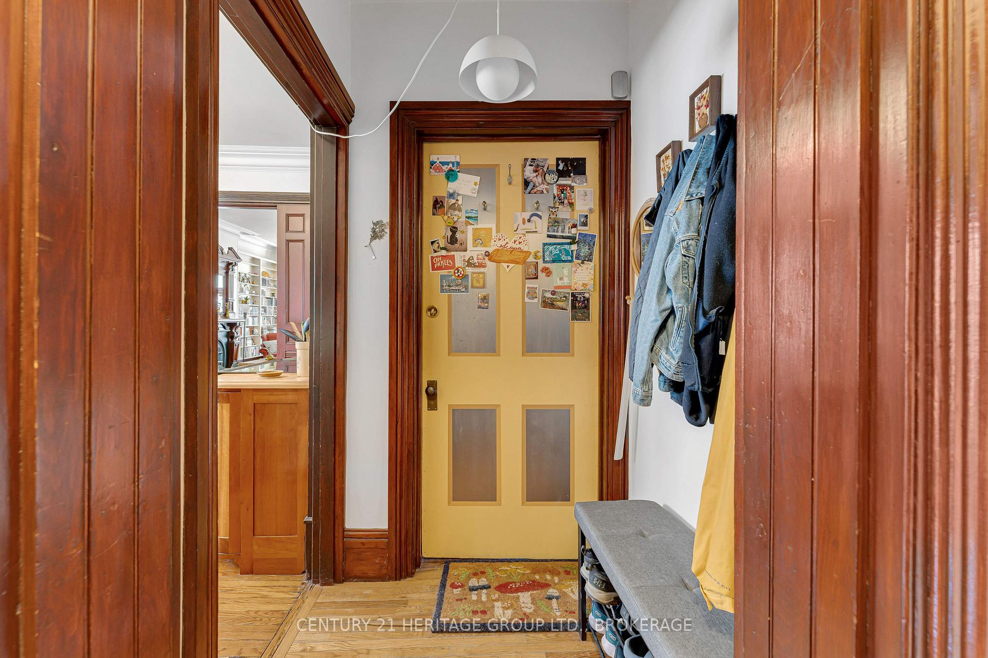 Photo 7 of 25 Colborne Street, Kingston, East of Sir John A. Blvd — HOMEH