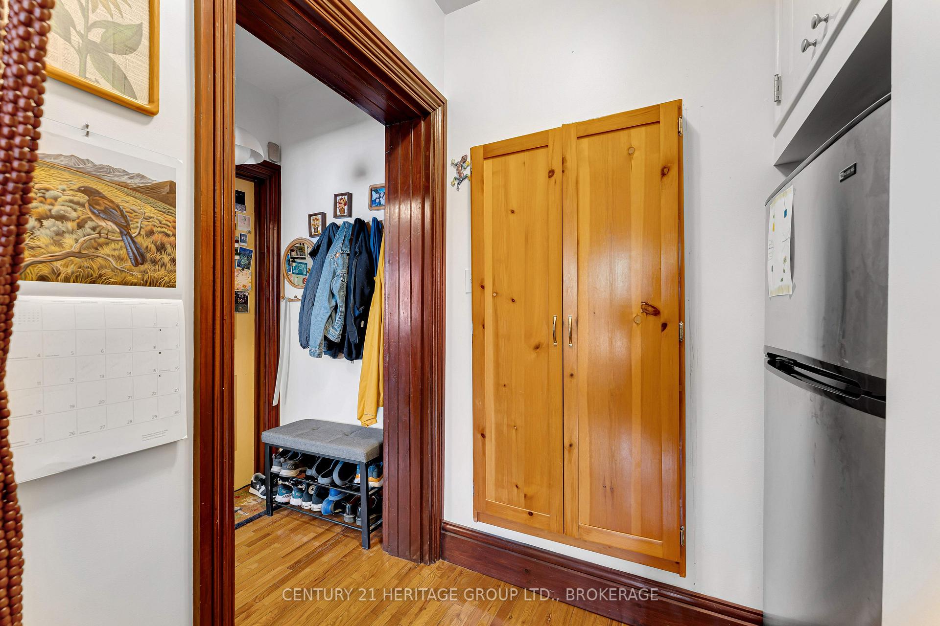 Photo 8 of 25 Colborne Street, Kingston, East of Sir John A. Blvd — HOMEH