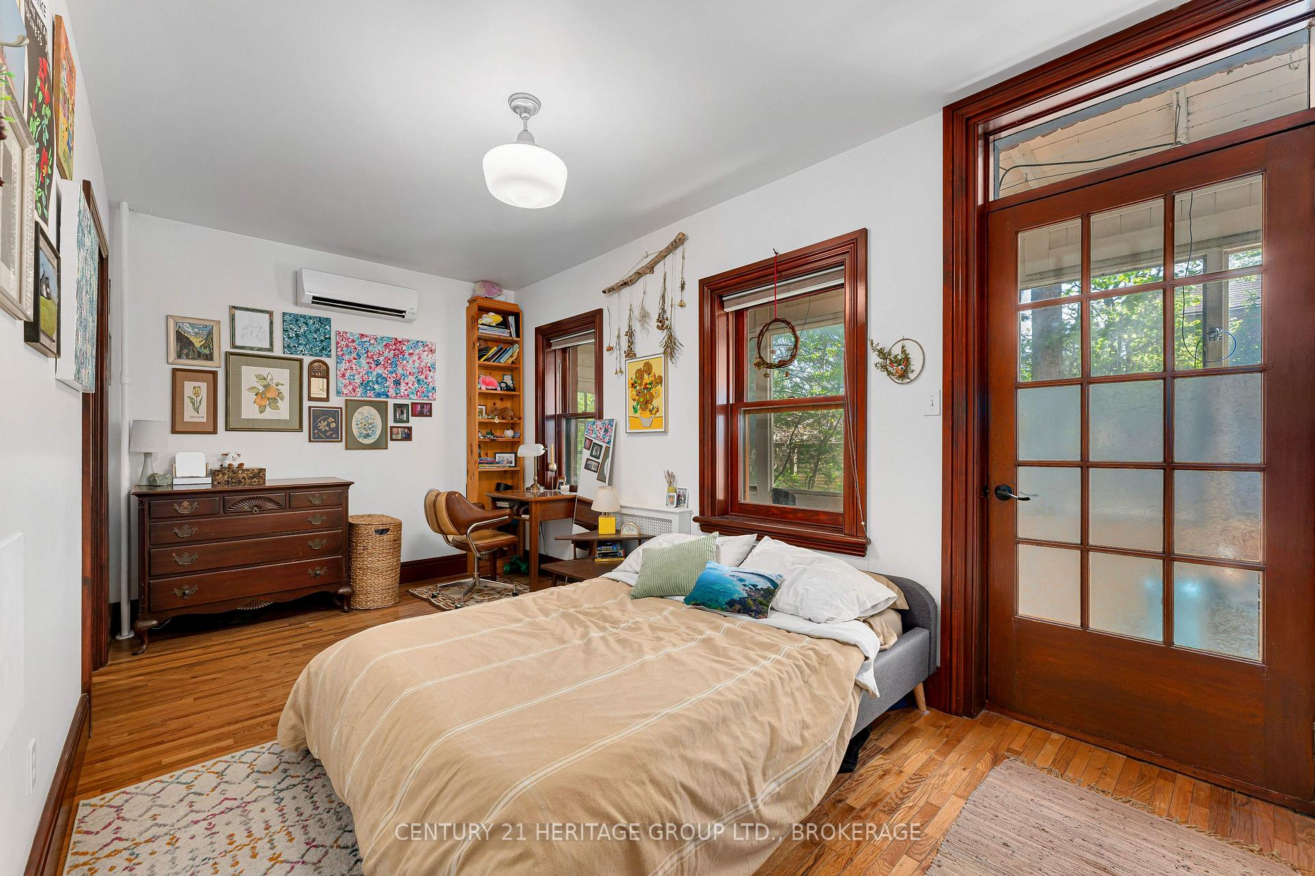 Photo 14 of 25 Colborne Street, Kingston, East of Sir John A. Blvd — HOMEH