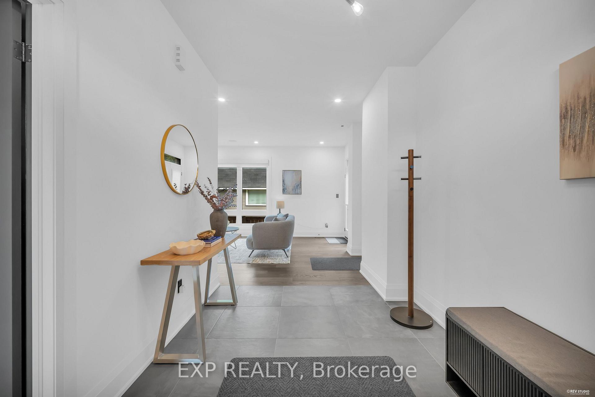 Photo 3 of 19 Burcher Road, Ajax, South East — HOMEH