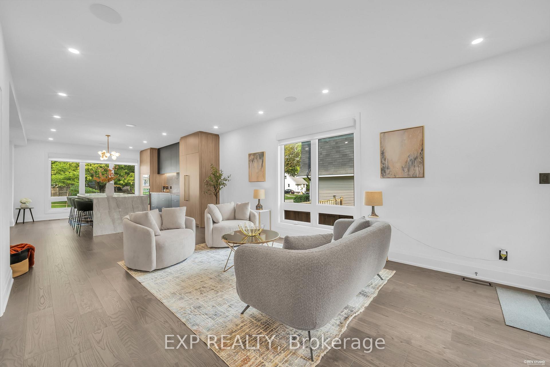 Photo 7 of 19 Burcher Road, Ajax, South East — HOMEH