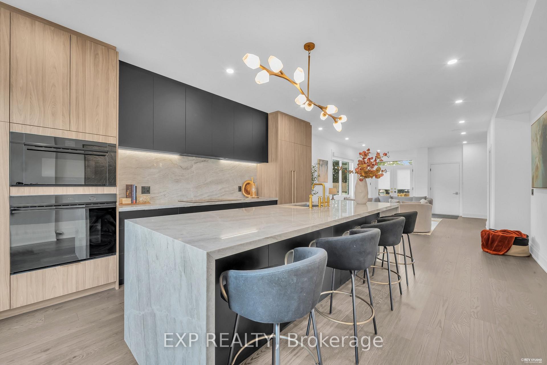 Photo 12 of 19 Burcher Road, Ajax, South East — HOMEH