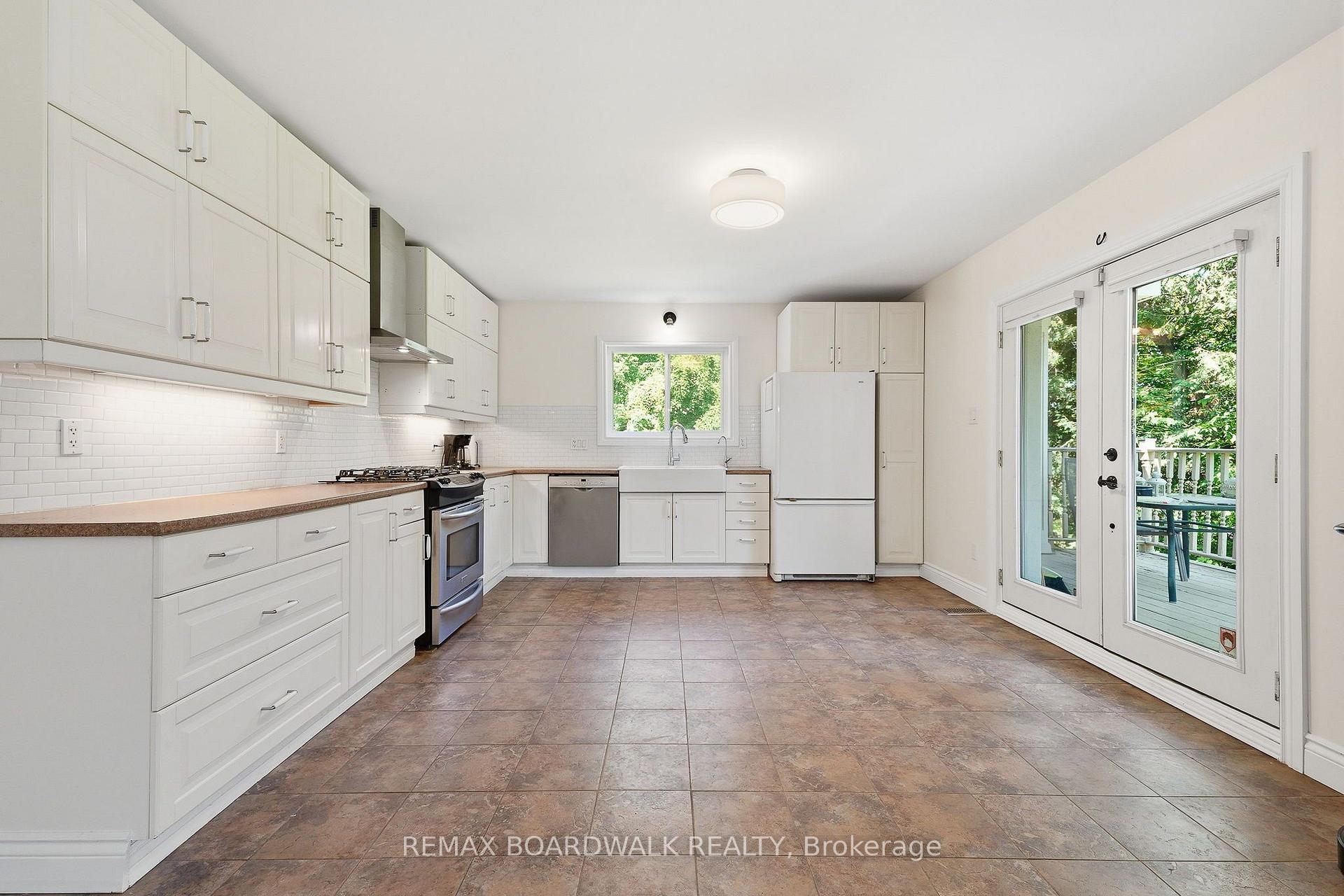 Photo 9 of 1110 Dunning Road, Ottawa, Cumberland Ridge — HOMEH