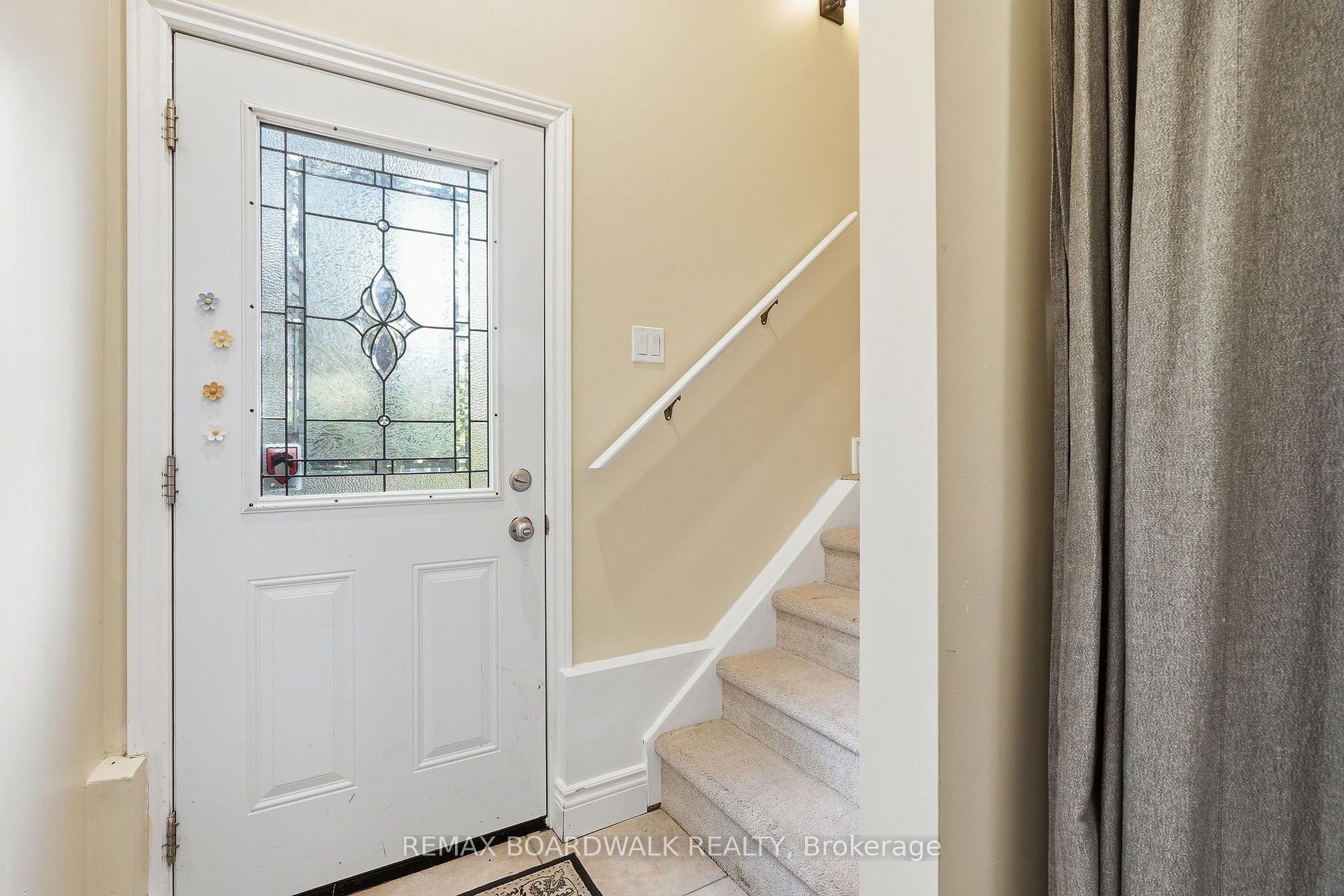 Photo 25 of 1110 Dunning Road, Ottawa, Cumberland Ridge — HOMEH