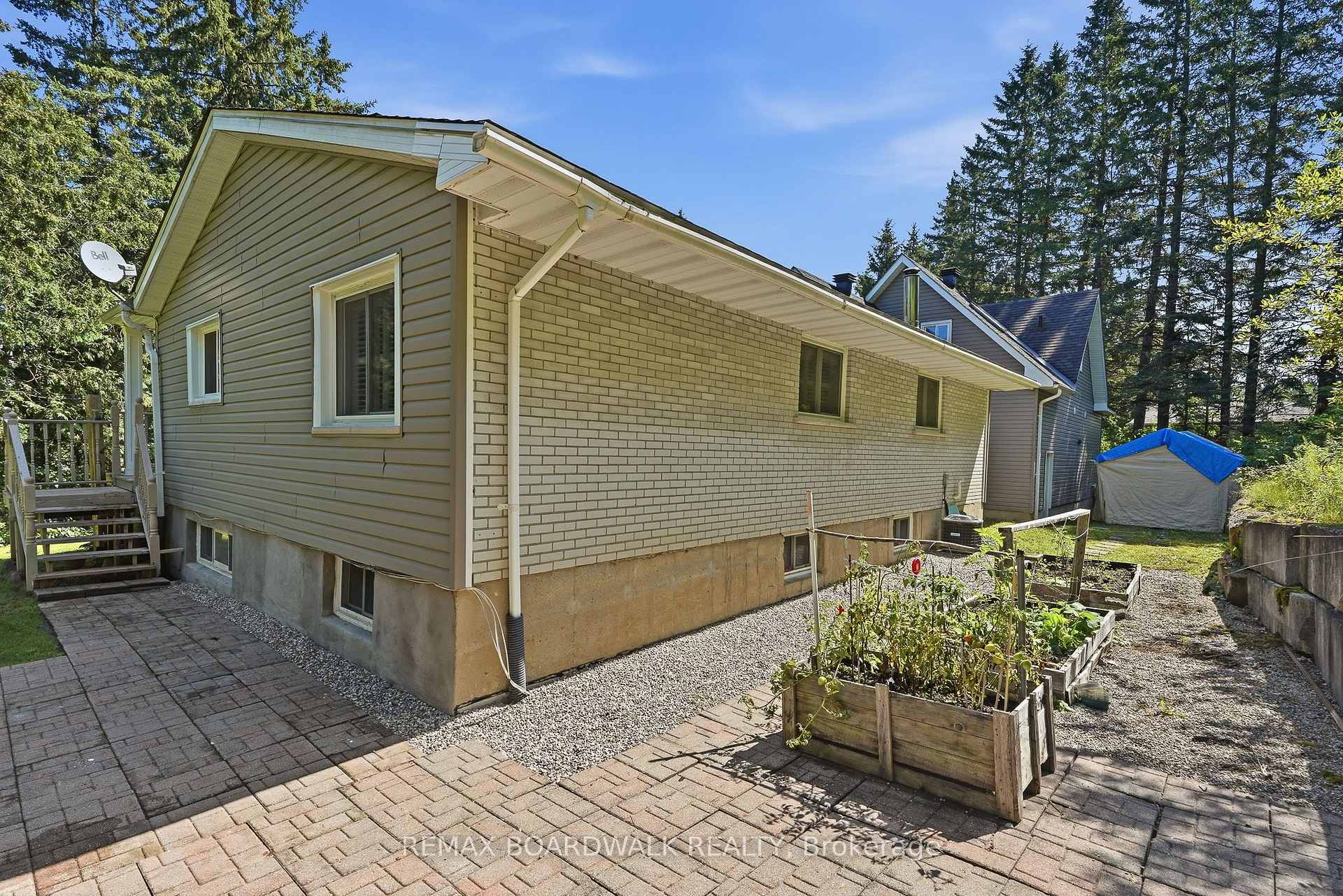 Photo 38 of 1110 Dunning Road, Ottawa, Cumberland Ridge — HOMEH
