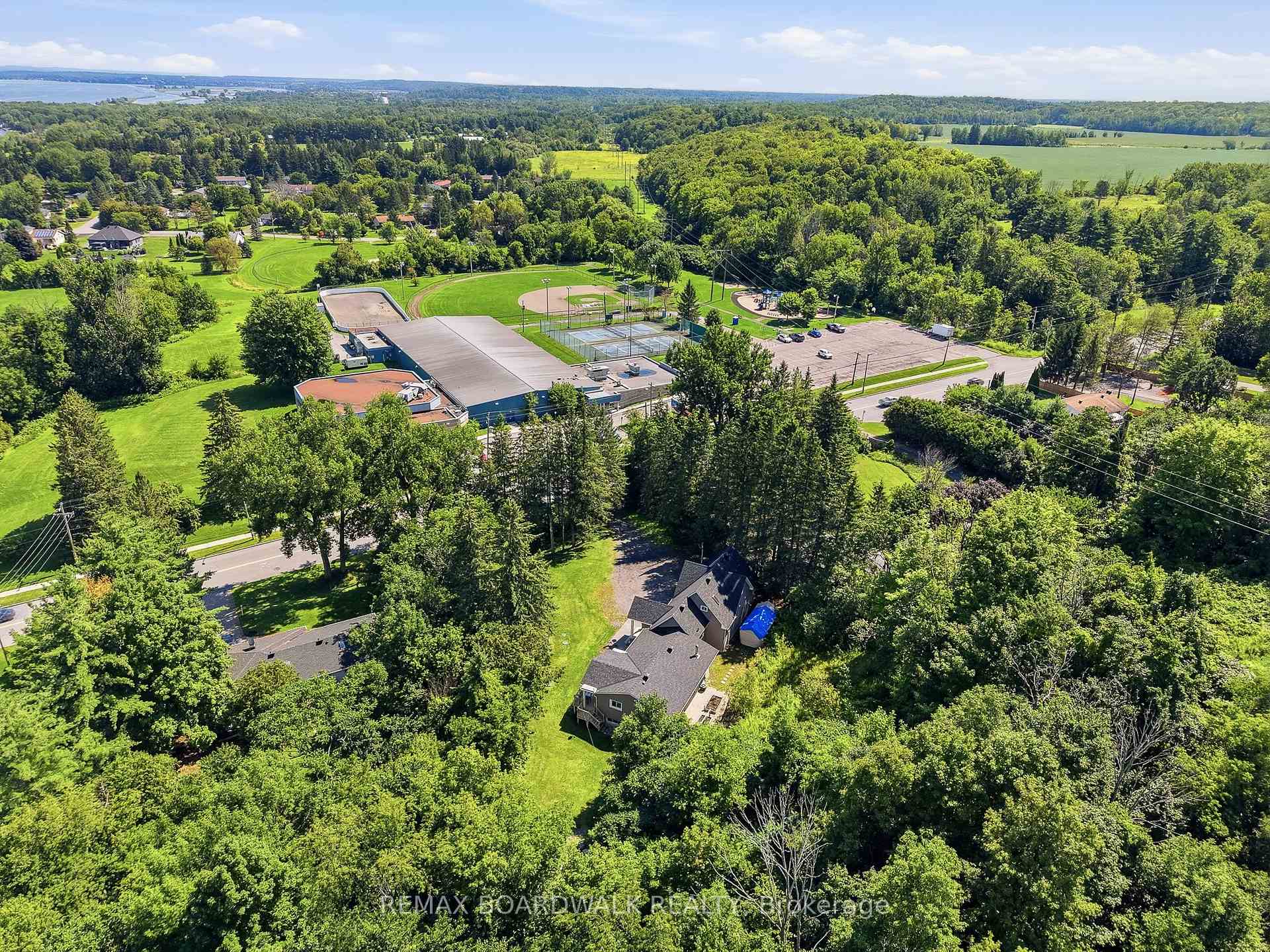 Photo 44 of 1110 Dunning Road, Ottawa, Cumberland Ridge — HOMEH