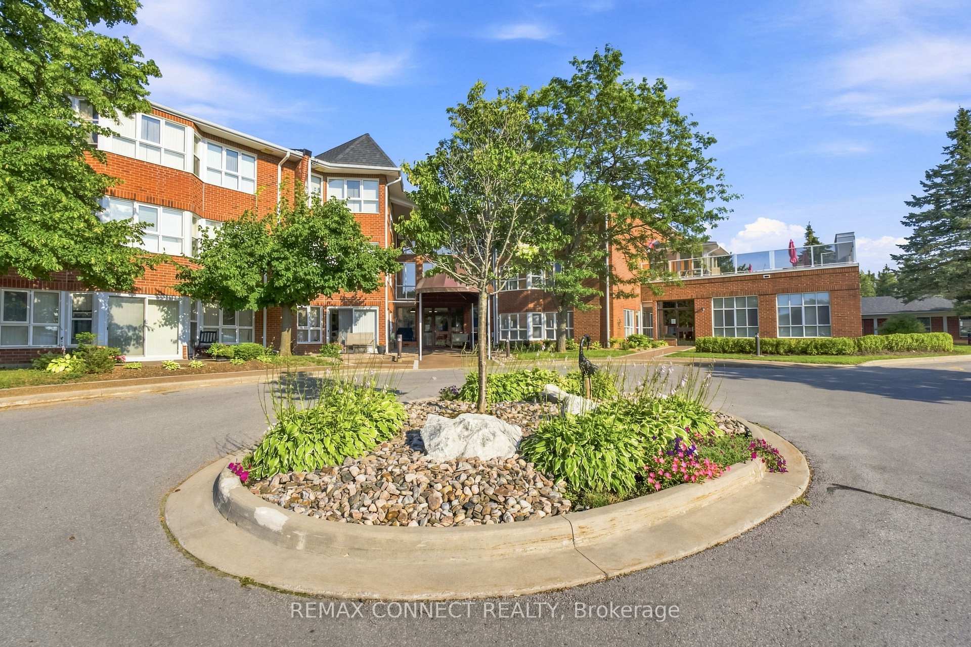 Photo 2 of Unit 308, 4 Heritage Way, Kawartha Lakes, Lindsay — HOMEH
