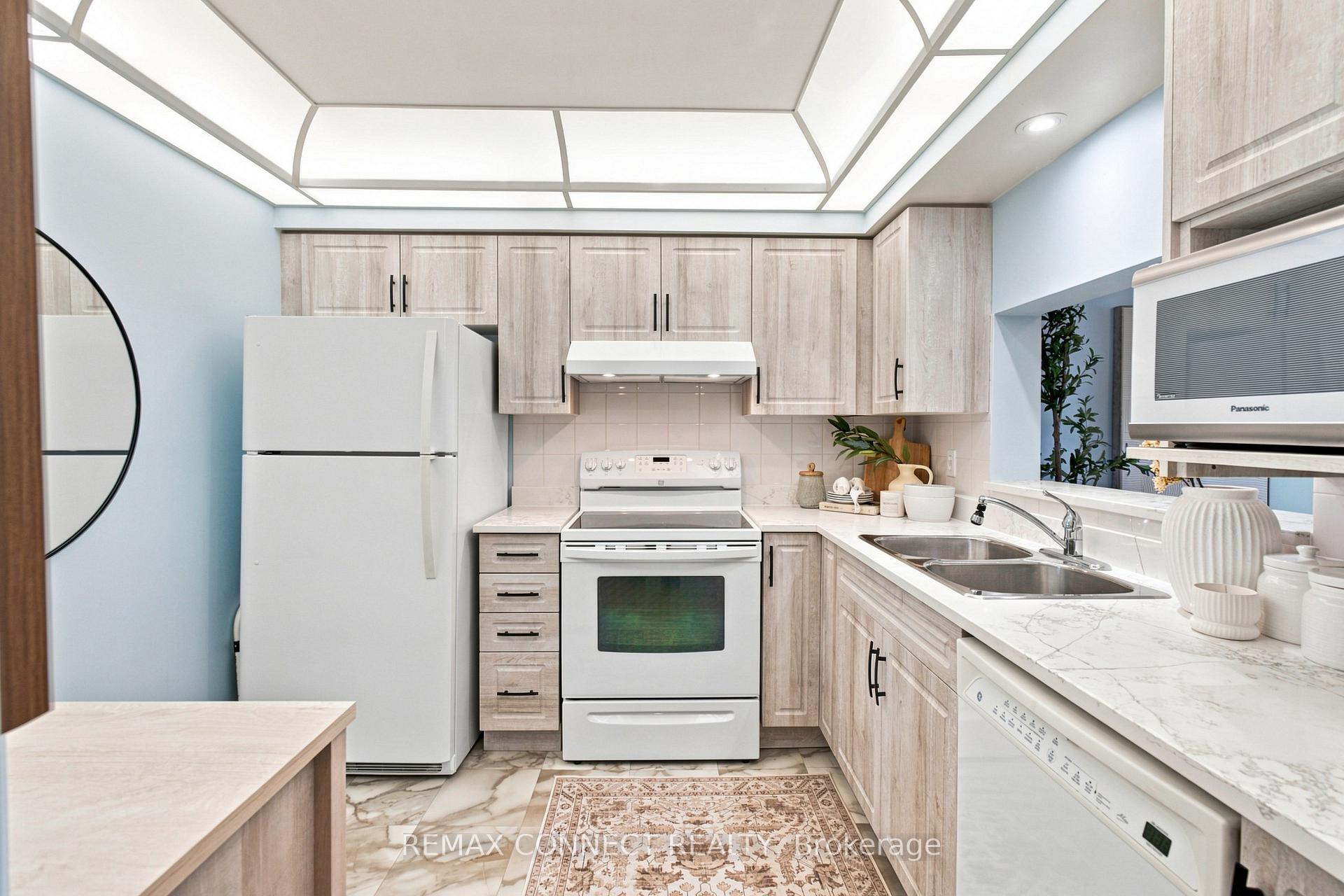 Photo 9 of Unit 308, 4 Heritage Way, Kawartha Lakes, Lindsay — HOMEH