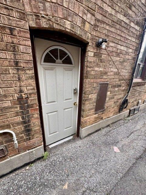 Photo 7 of Unit 3-Bsmt, 970 Avenue Road, Toronto, Forest Hill South — HOMEH