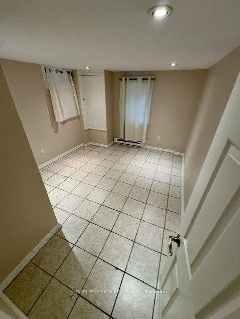 Photo 25 of Unit 3-Bsmt, 970 Avenue Road, Toronto, Forest Hill South — HOMEH