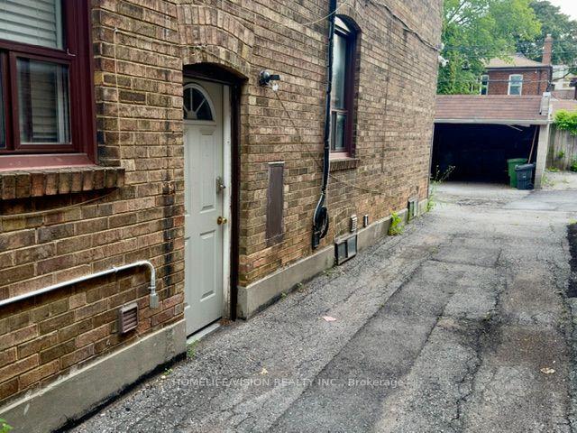 Photo 5 of Unit 3-Bsmt, 970 Avenue Road, Toronto, Forest Hill South — HOMEH