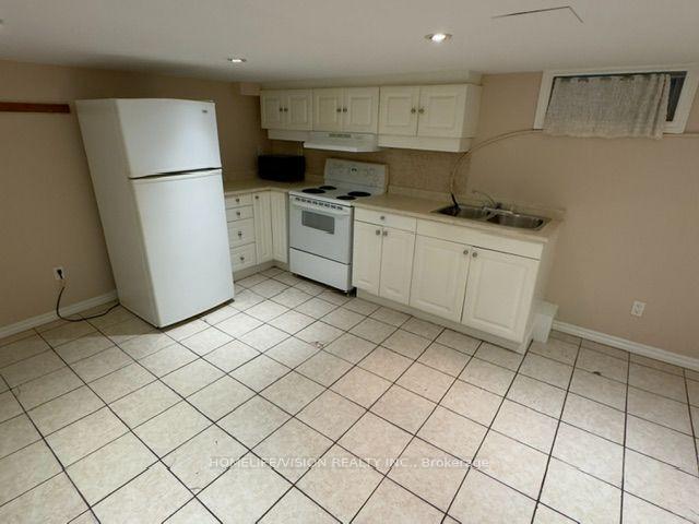 Photo 17 of Unit 3-Bsmt, 970 Avenue Road, Toronto, Forest Hill South — HOMEH
