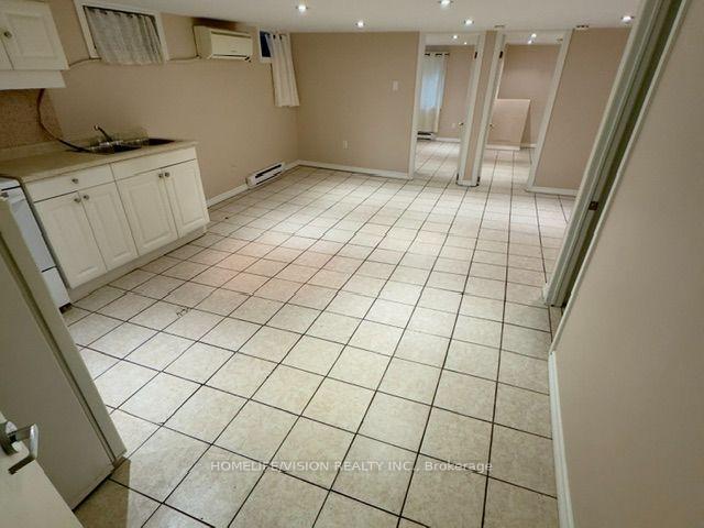 Photo 20 of Unit 3-Bsmt, 970 Avenue Road, Toronto, Forest Hill South — HOMEH