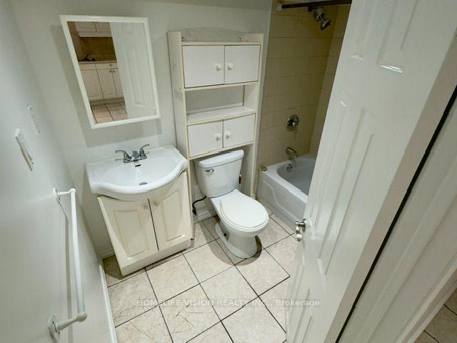 Photo 38 of Unit 3-Bsmt, 970 Avenue Road, Toronto, Forest Hill South — HOMEH