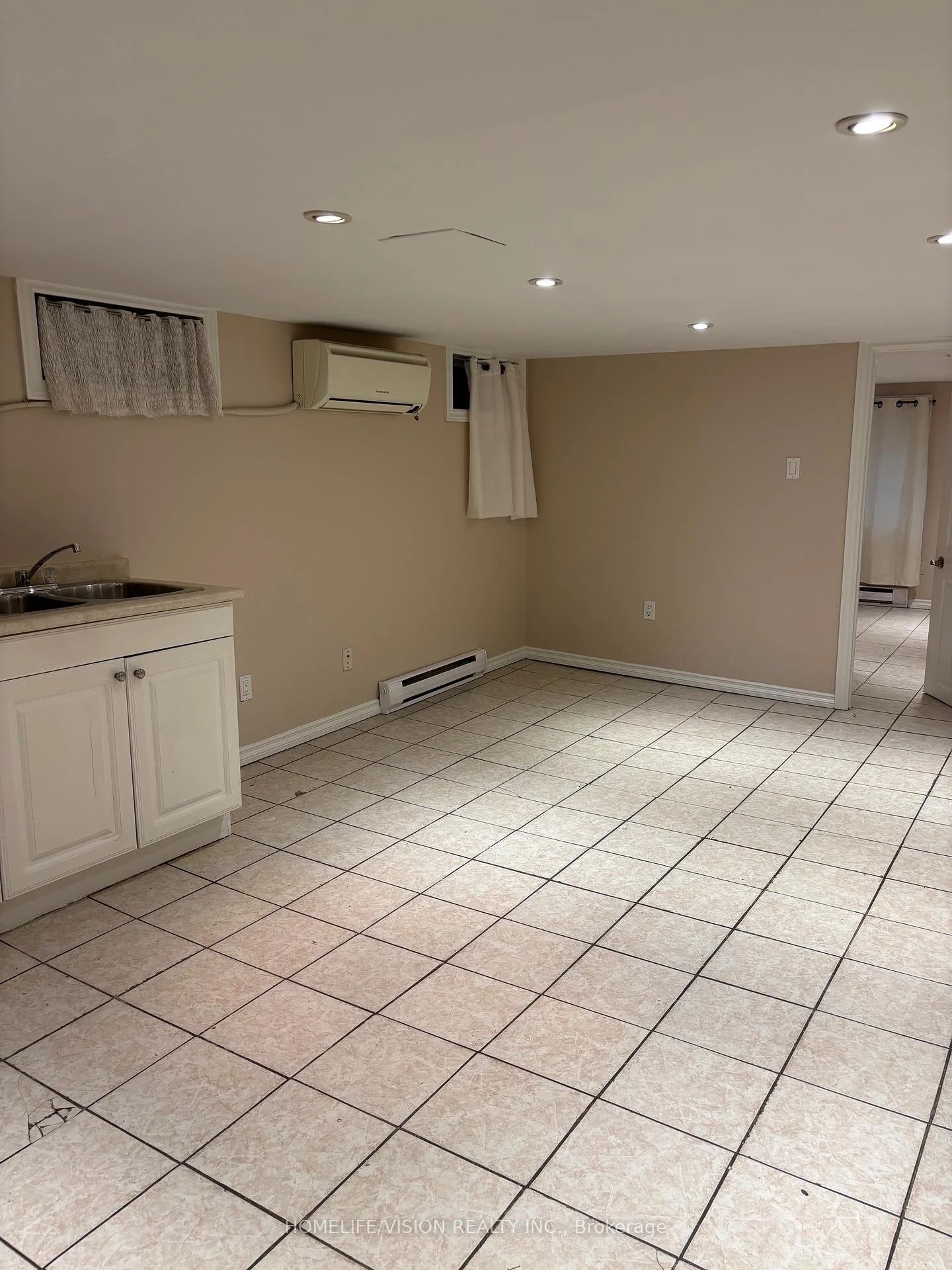 Photo 15 of Unit 3-Bsmt, 970 Avenue Road, Toronto, Forest Hill South — HOMEH