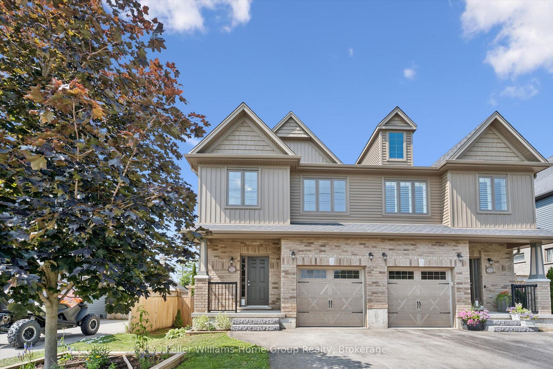 Front of 898A Gzowski Street