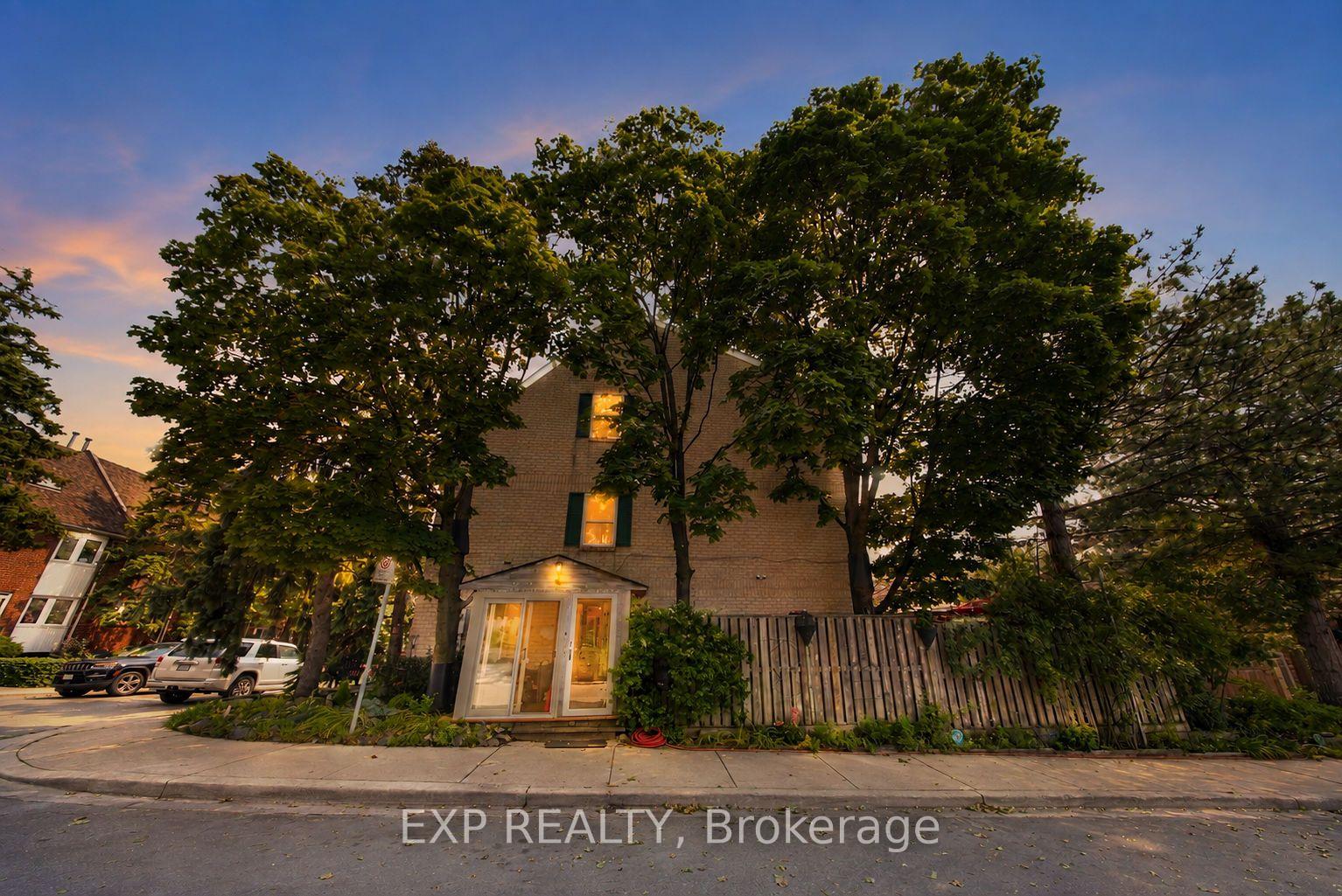 Photo 1 of 1 Quarry Court, Toronto, Greenwood-Coxwell — HOMEH