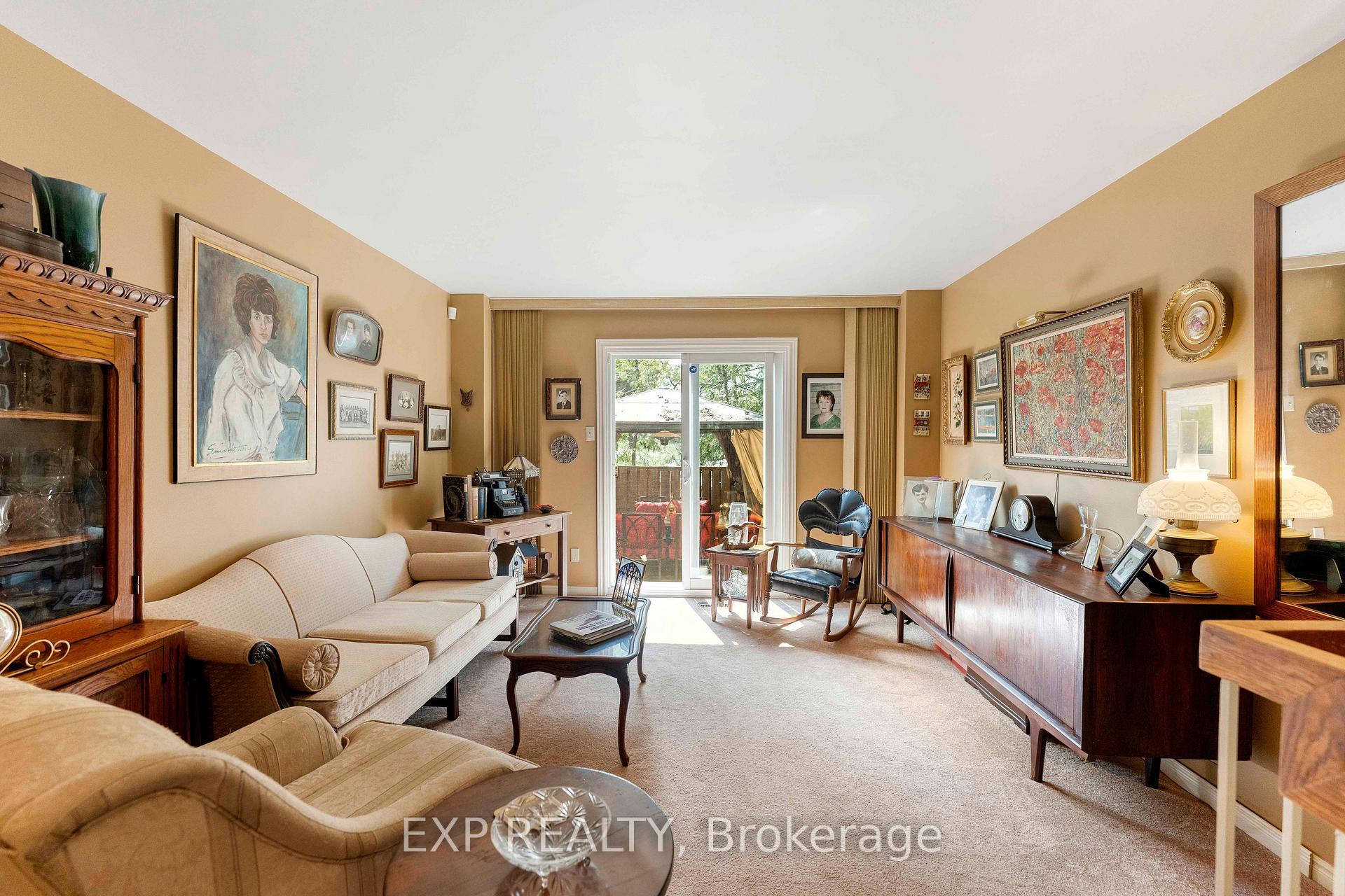Photo 7 of 1 Quarry Court, Toronto, Greenwood-Coxwell — HOMEH
